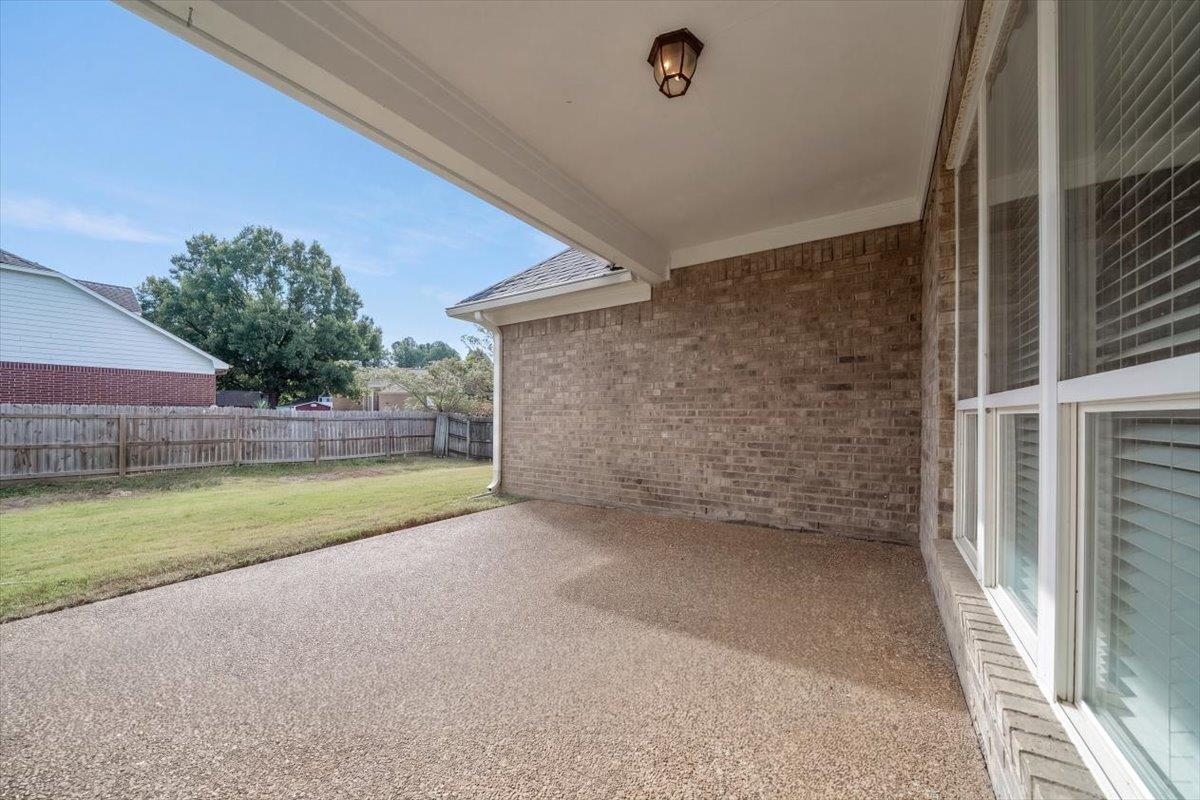 4450 Guinevere Ln Property Photo 32