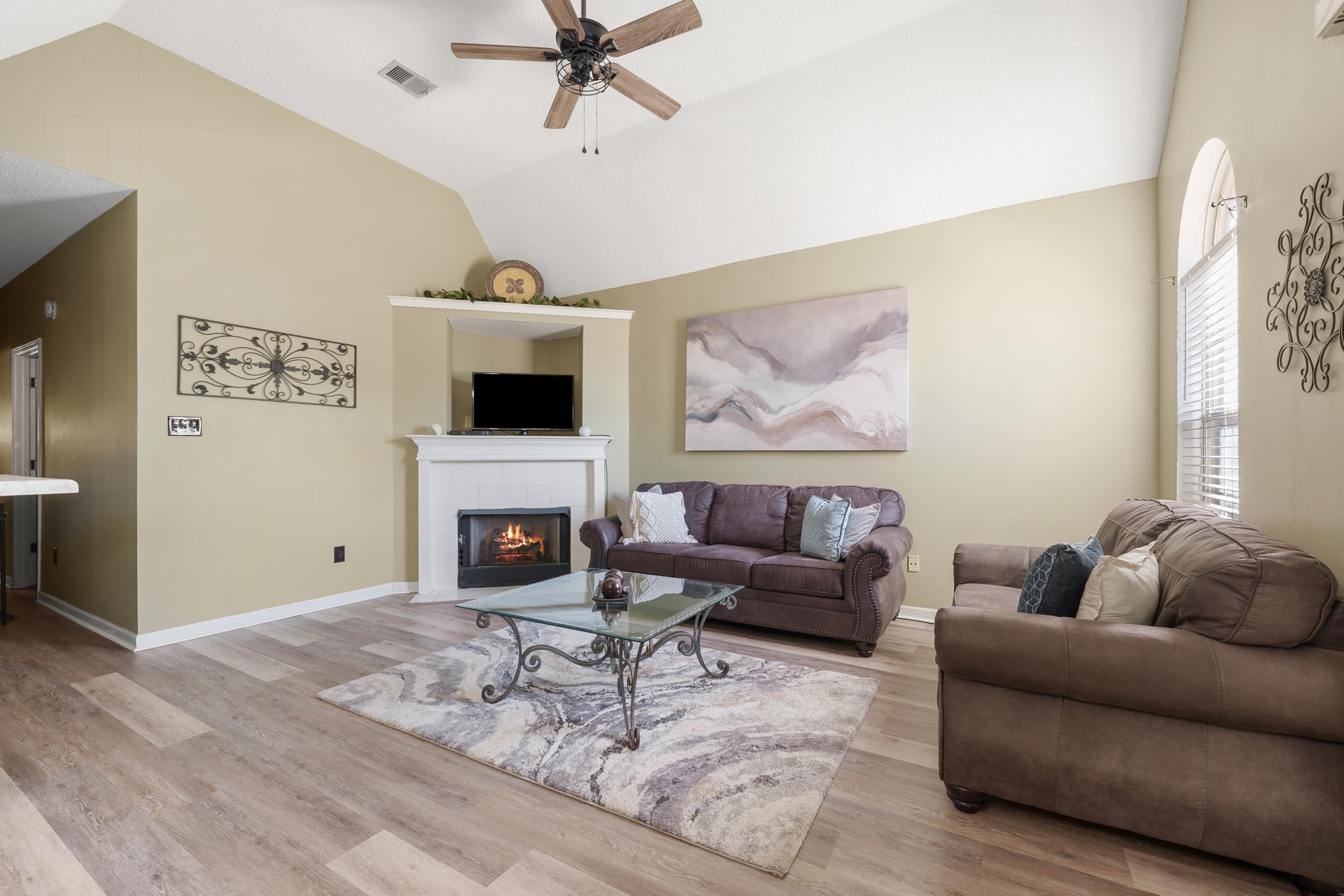 6702 Whitten Pine Dr Property Photo 1
