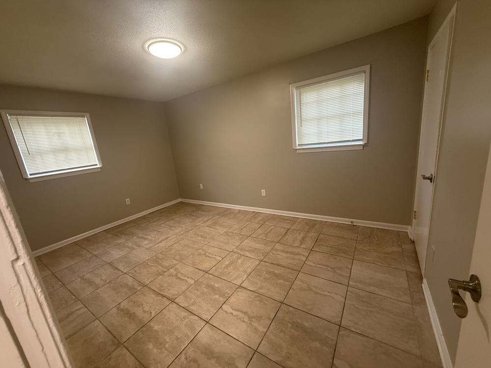3798 Glenburee St Property Photo 7
