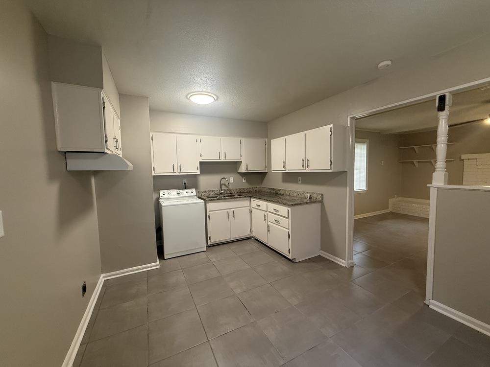 3798 Glenburee St Property Photo 11