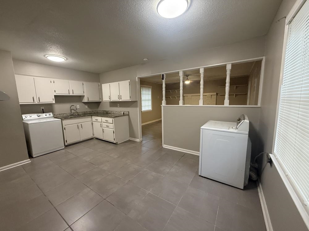 3798 Glenburee St Property Photo 12