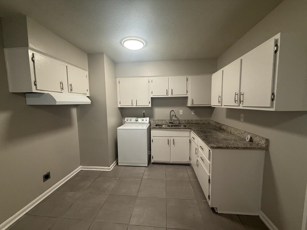 3798 Glenburee St Property Photo 13