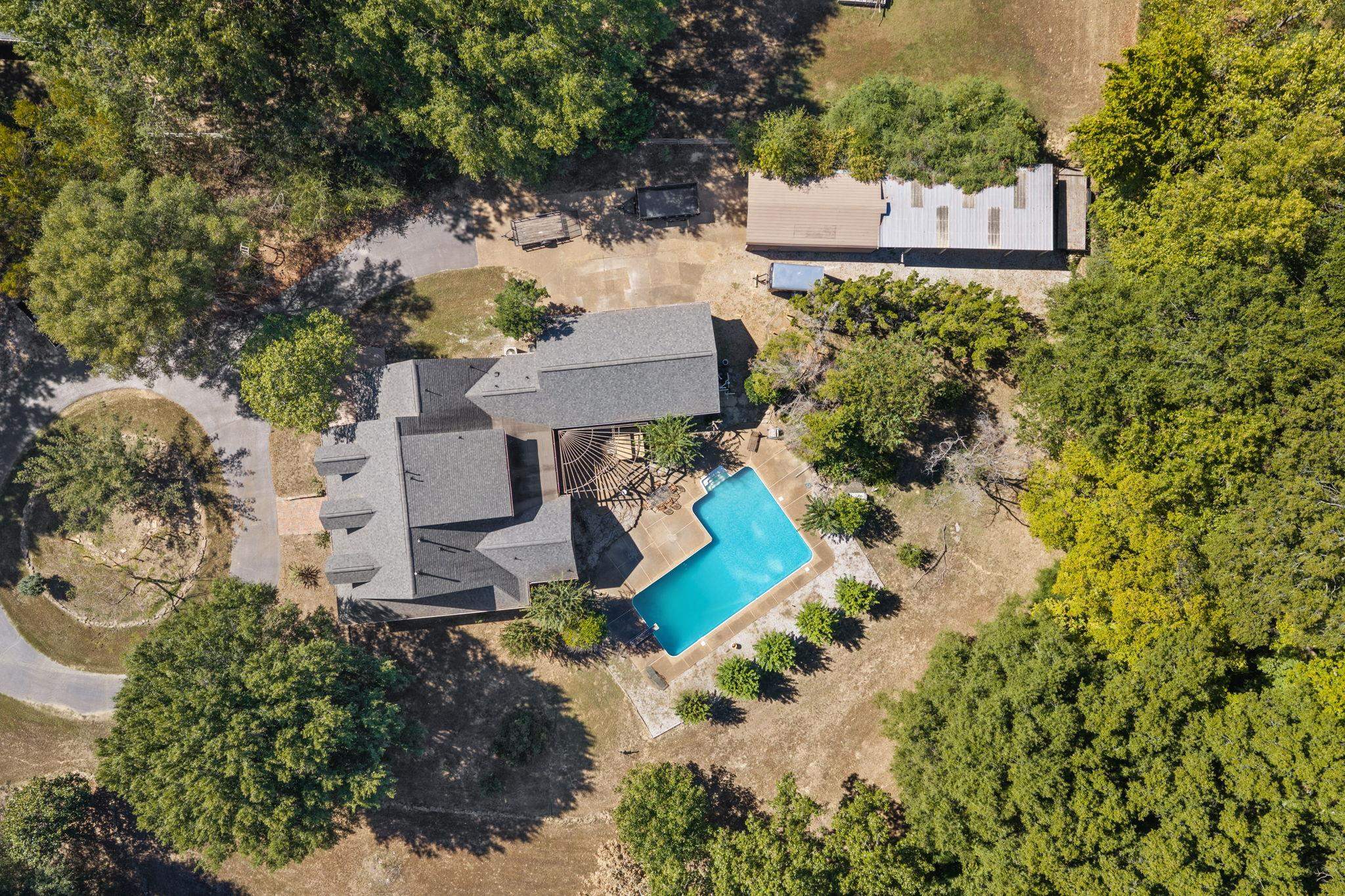 12420 Fox Lair Dr Property Photo 2