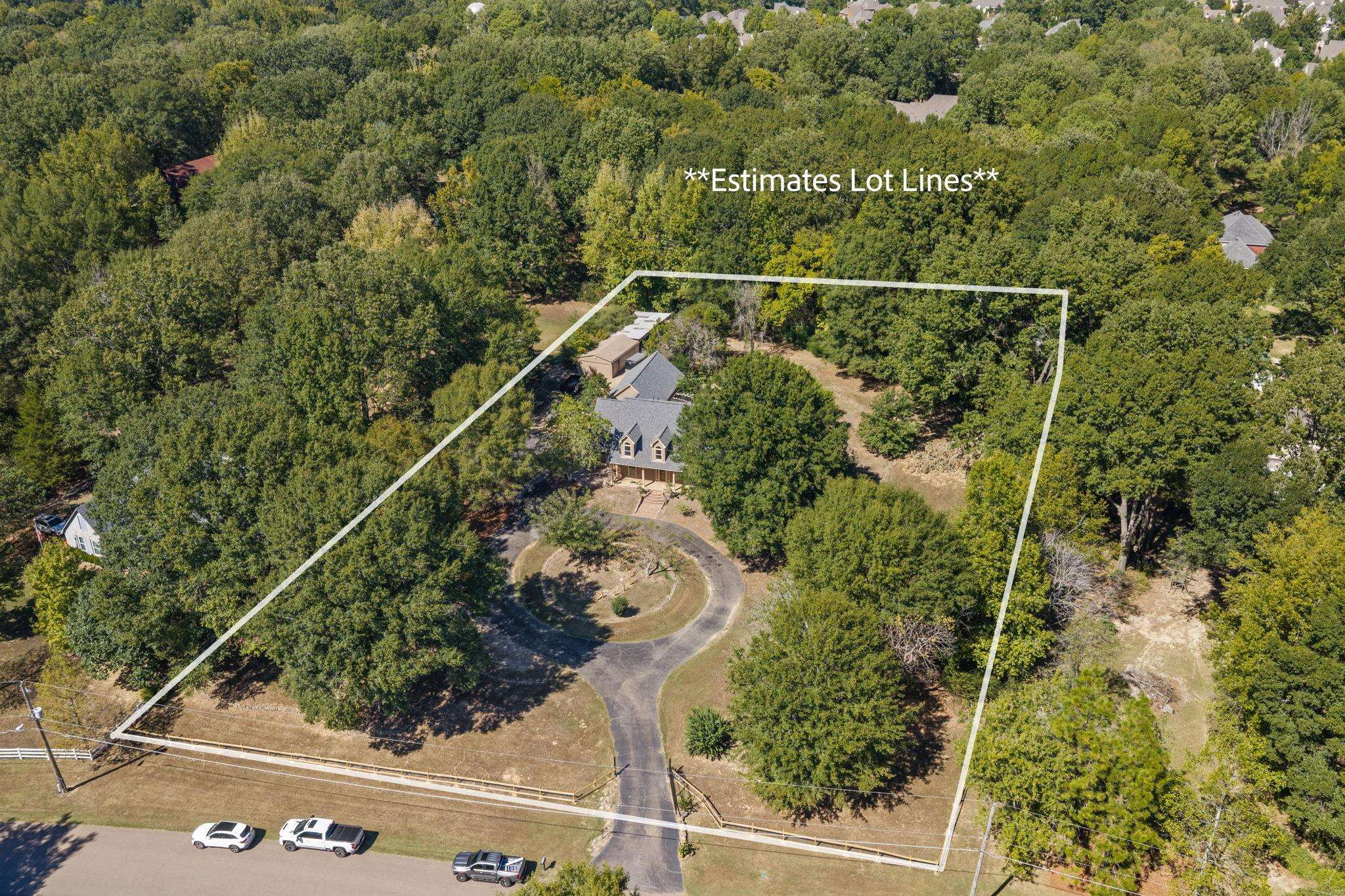 12420 Fox Lair Dr Property Photo 3