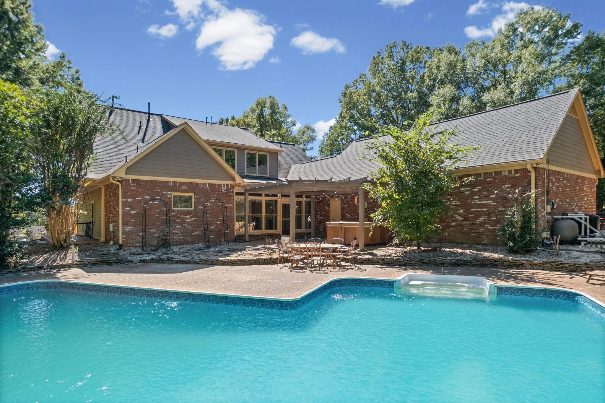 12420 Fox Lair Dr Property Photo 34
