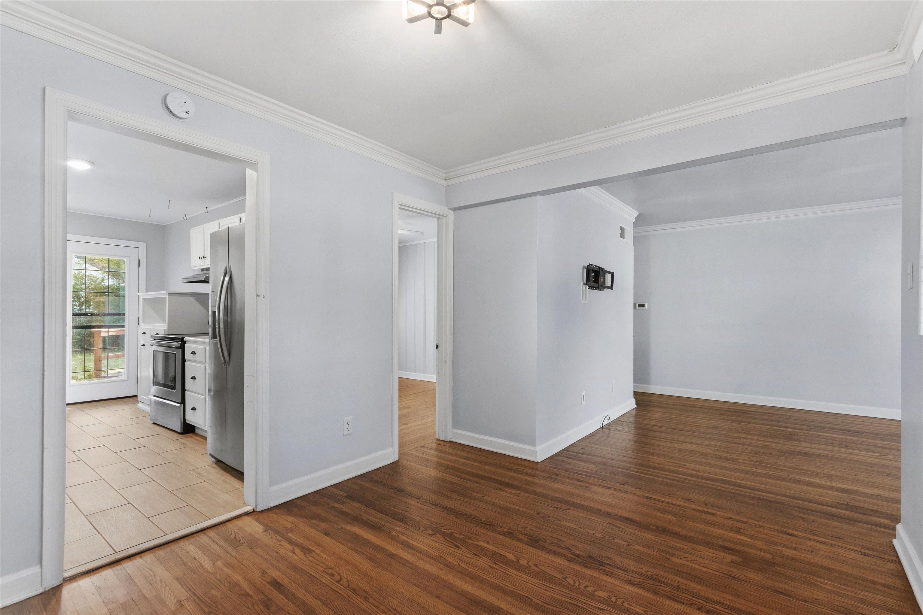 3533 Shirlwood Ave Property Photo 8