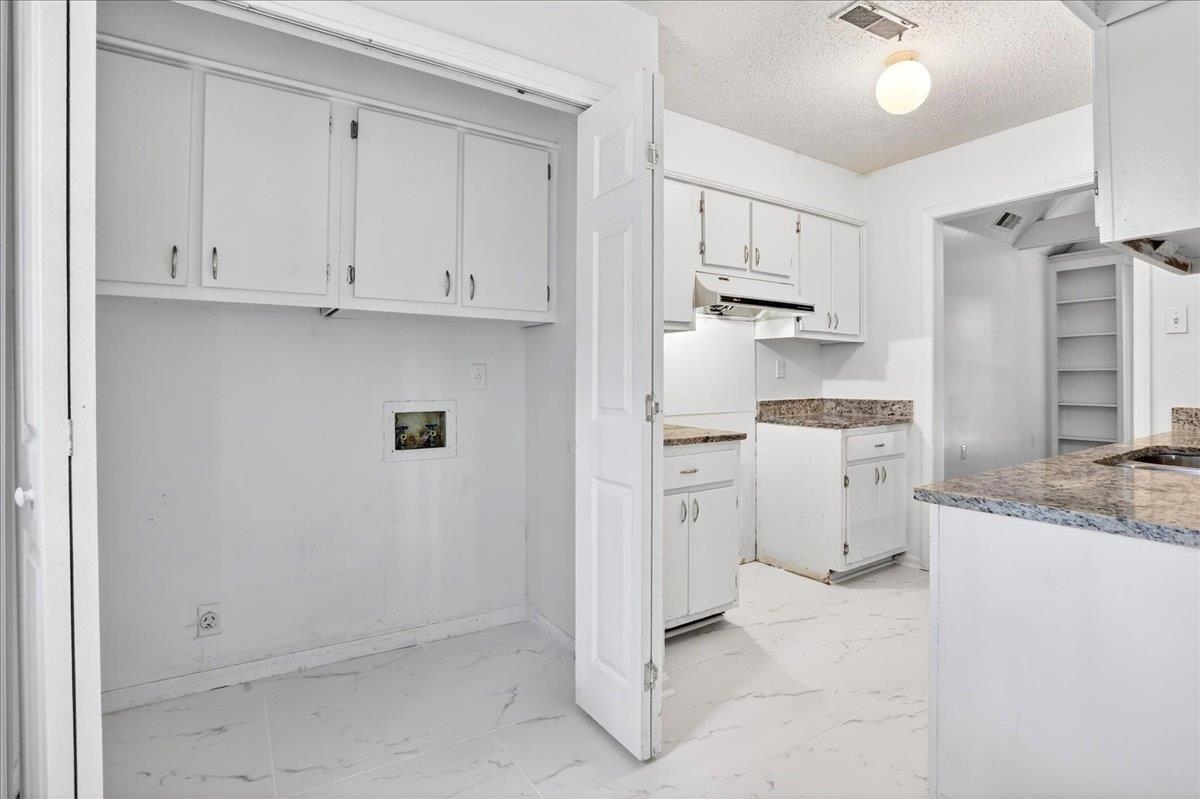 2081 Rose Garden Cv Property Photo 18