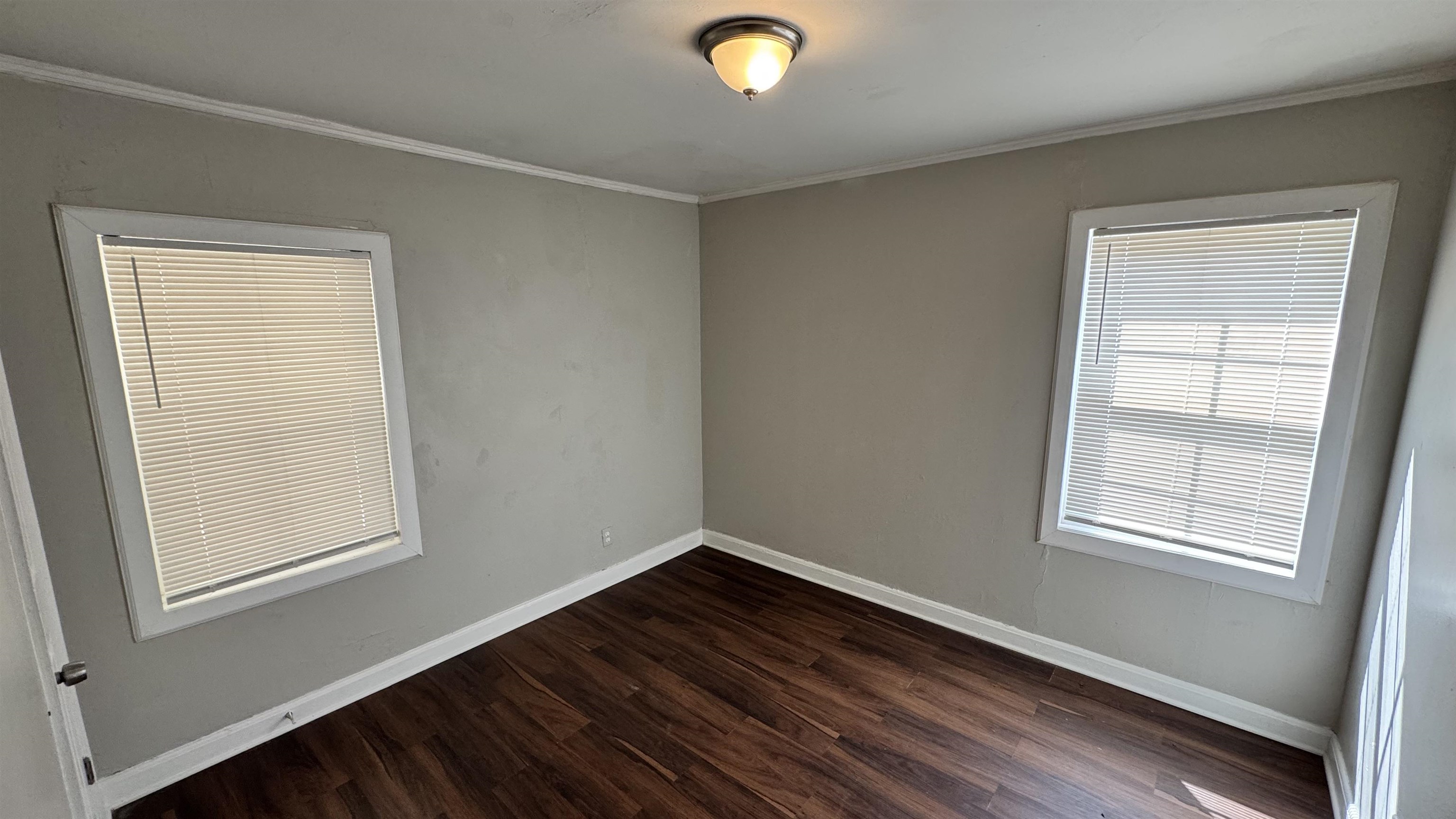 2303 Longstreet Dr Property Photo 4