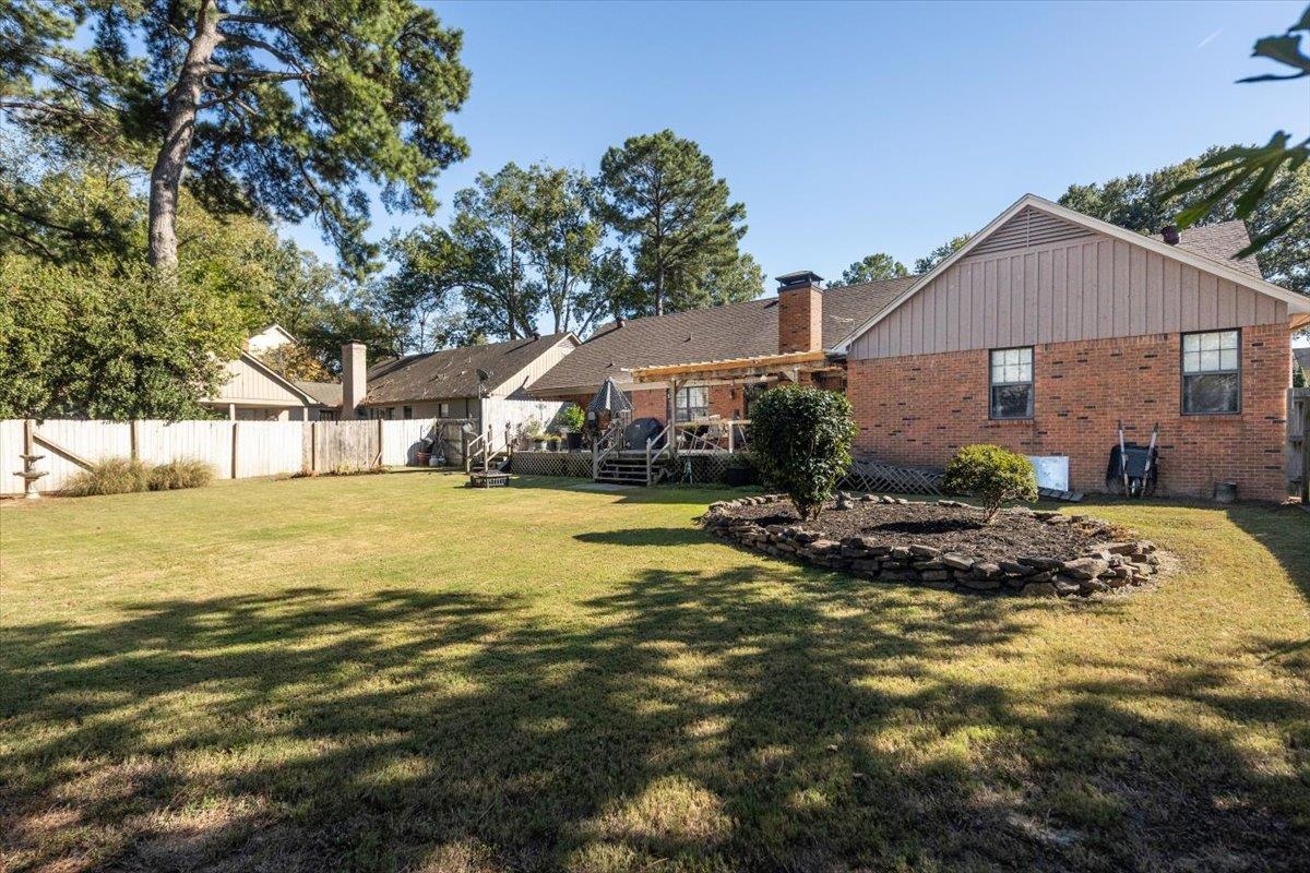 8652 Wine Leaf Cv Property Photo 22