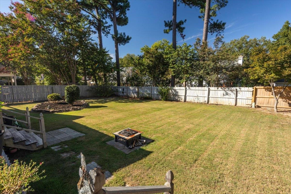 8652 Wine Leaf Cv Property Photo 23