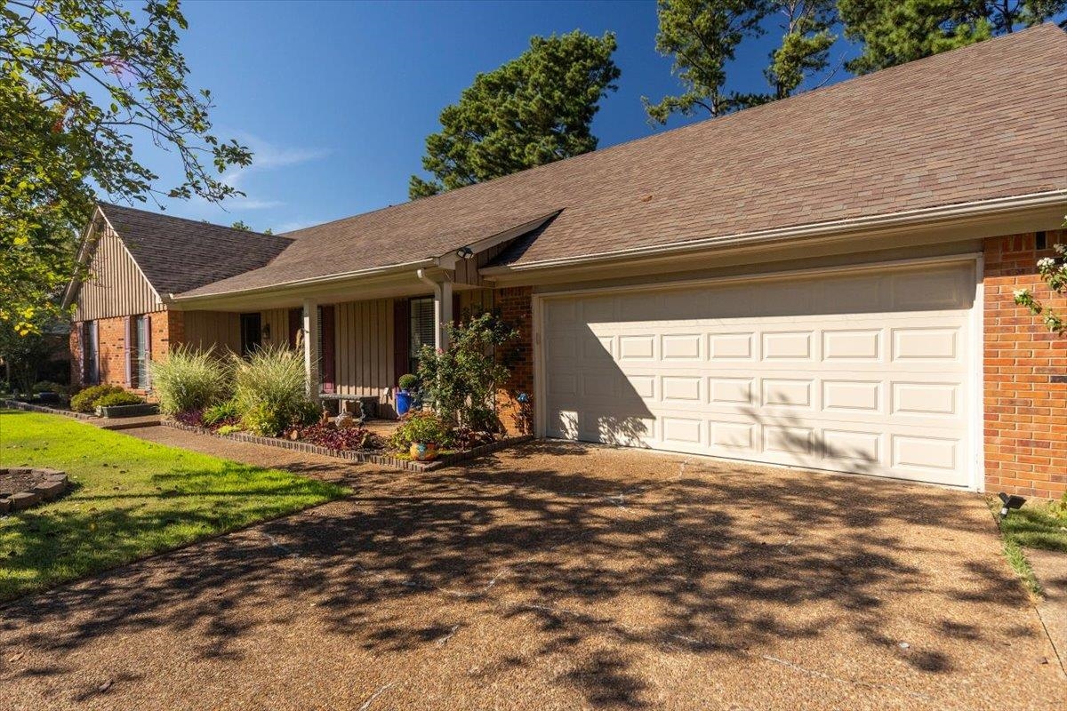 8652 Wine Leaf Cv Property Photo 25