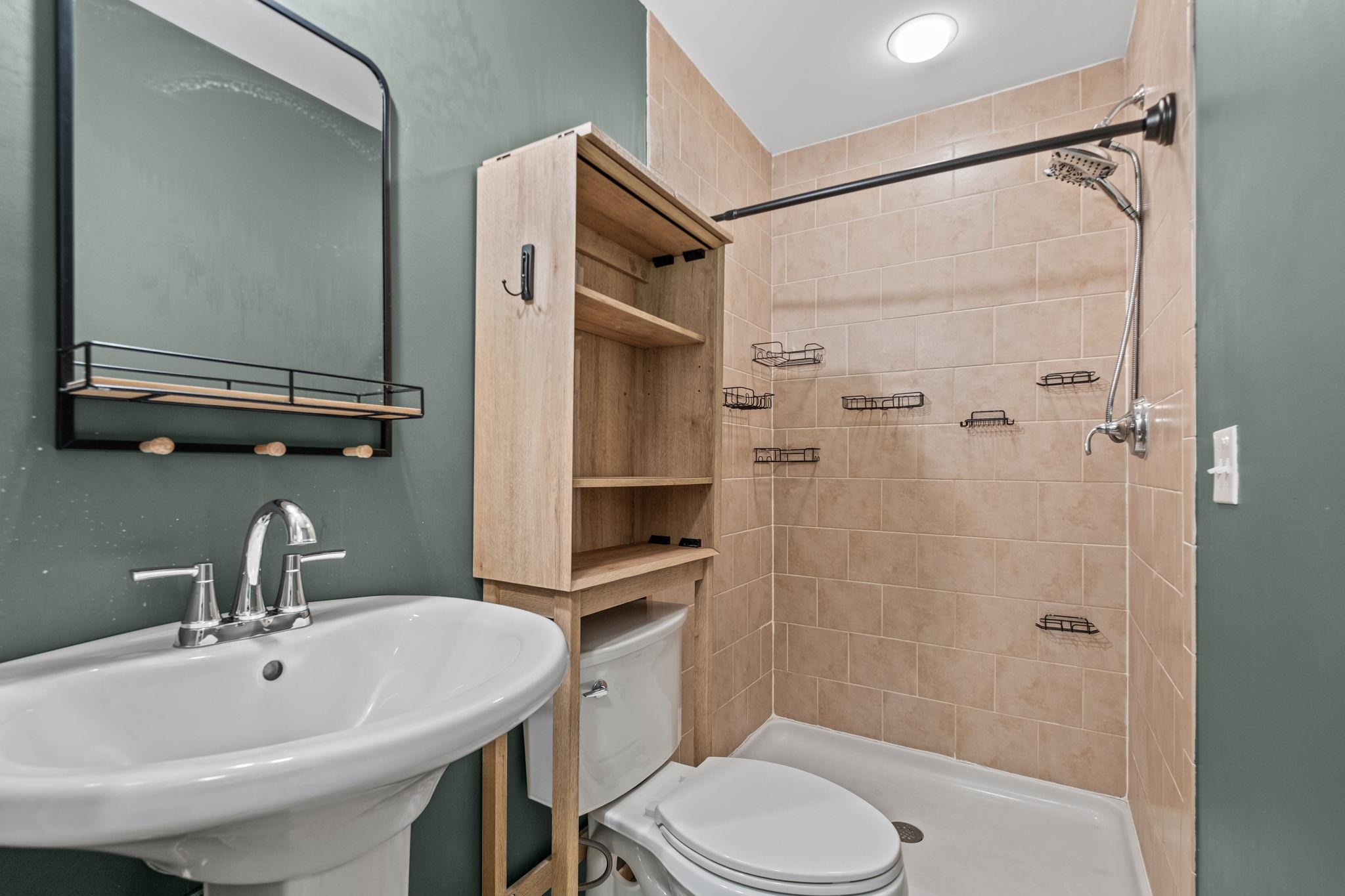 7449 Germantown Sq S Property Photo 17