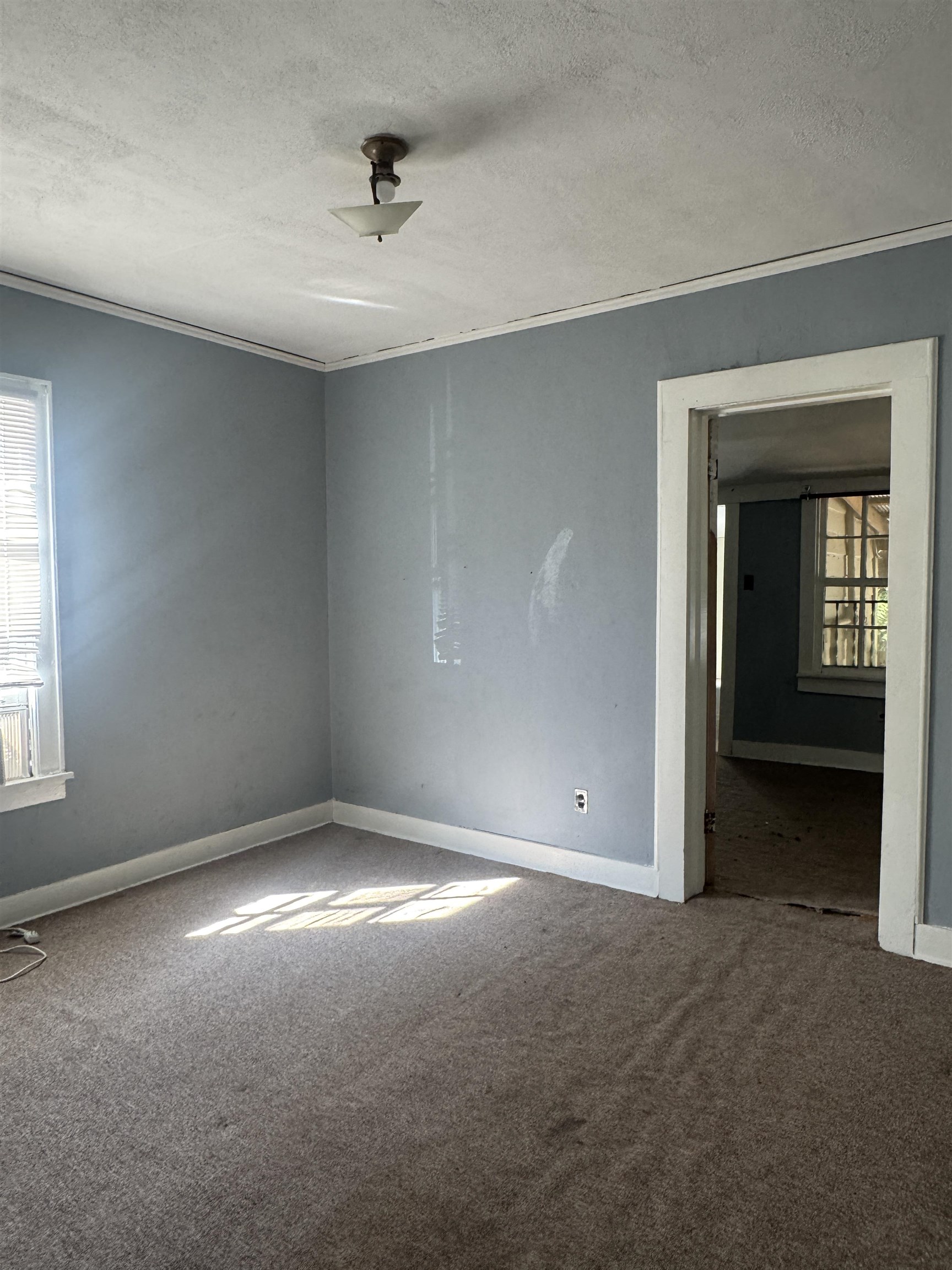 3818 Faxon Ave Property Photo 6