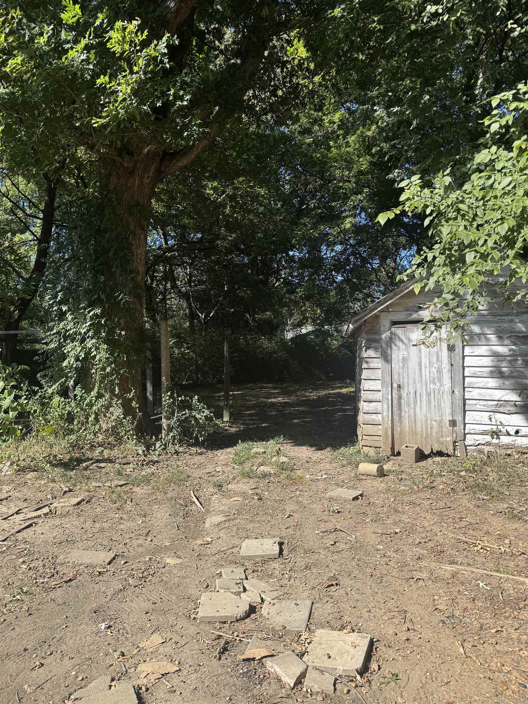 3818 Faxon Ave Property Photo 16