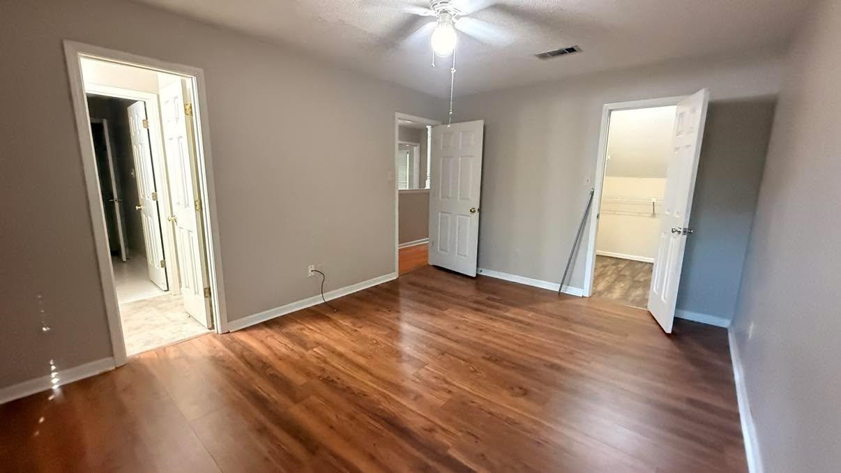 8957 Hickory Trail Dr Property Photo 18
