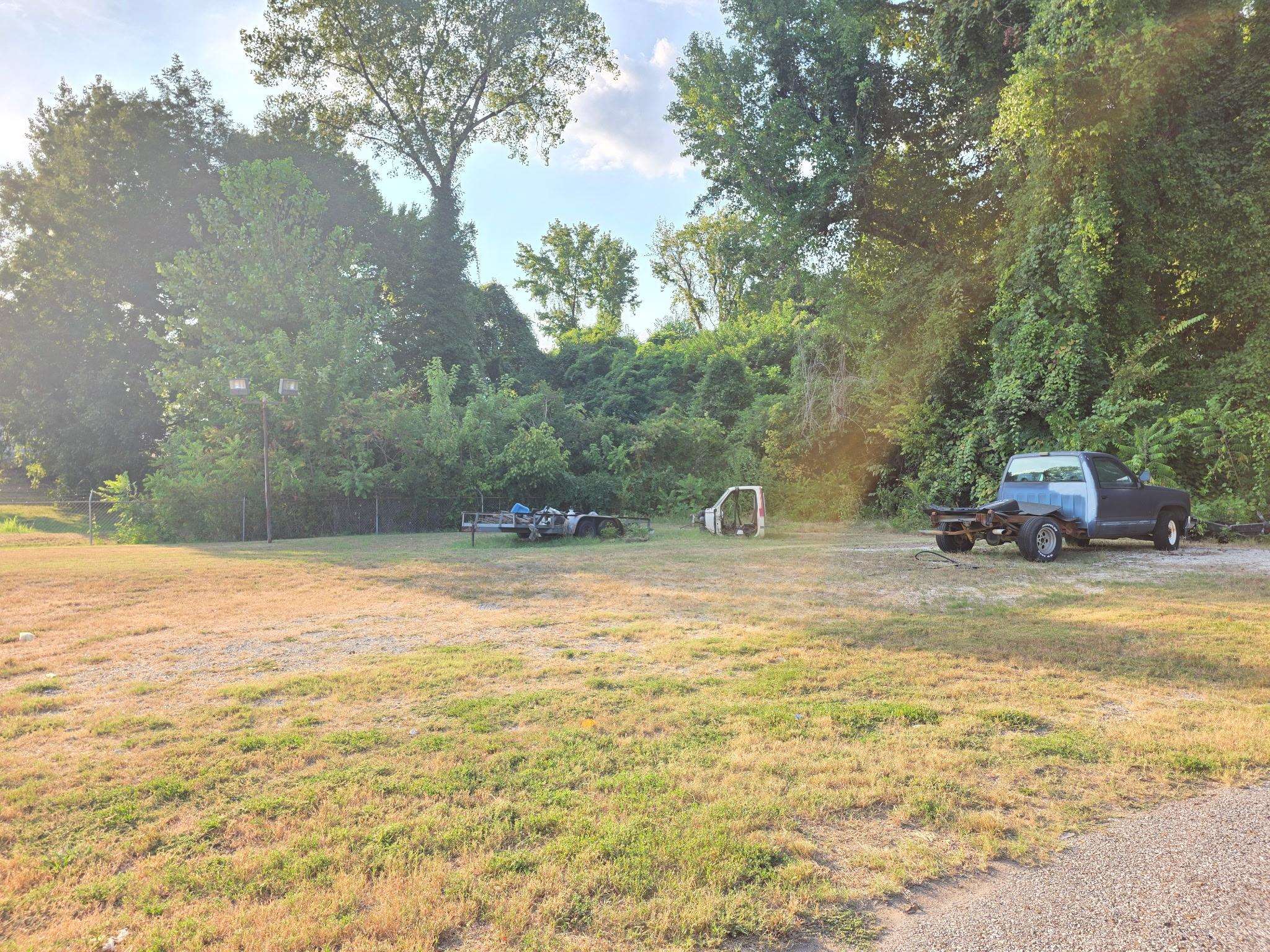 602 W Peebles Rd Property Photo 7