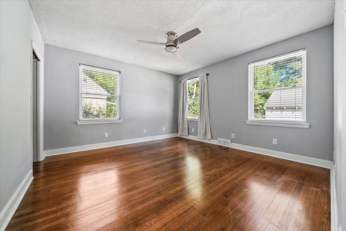 4020 Faxon Dr Property Photo 23