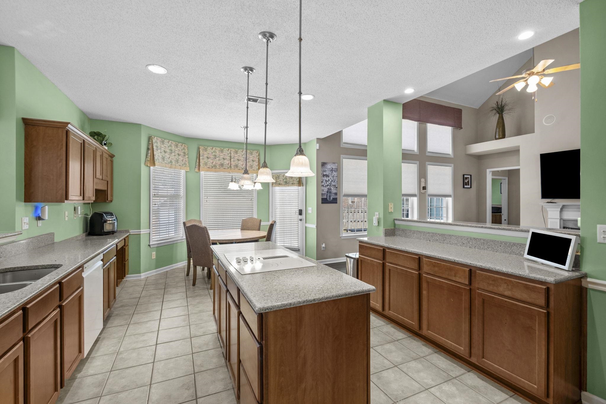 4073 Pelican Hill Cv Property Photo 11