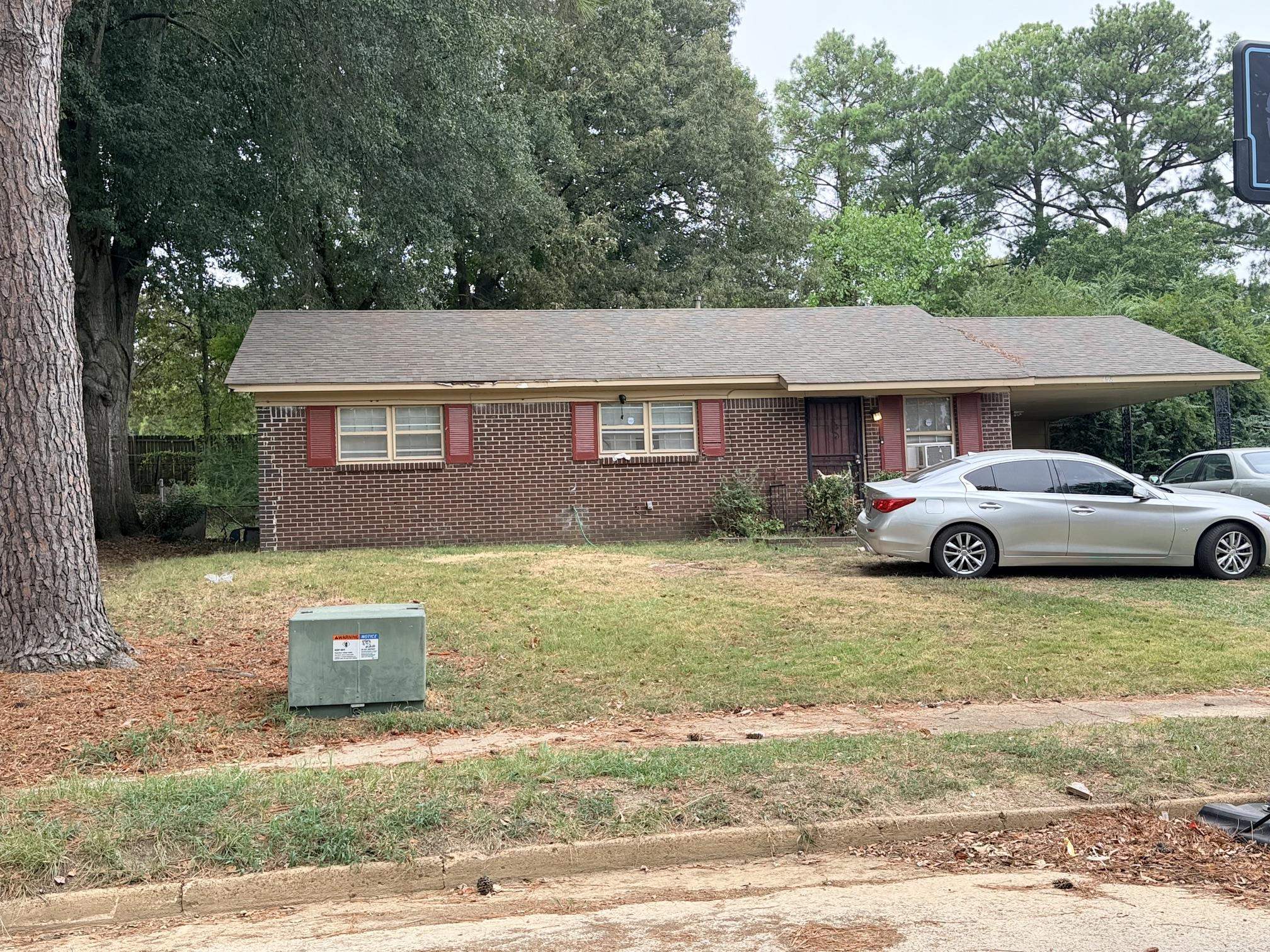 4987 Appleville St Property Photo 3