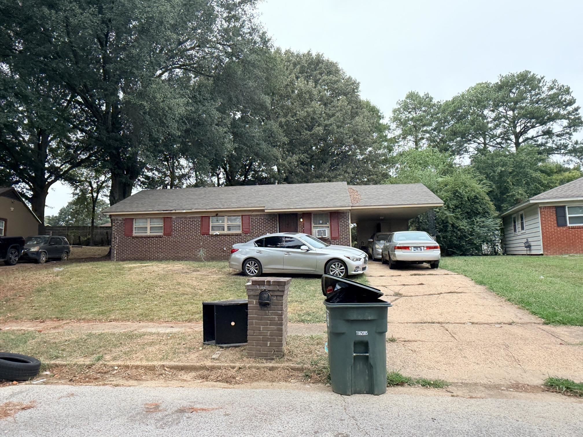 4987 Appleville St Property Photo 4