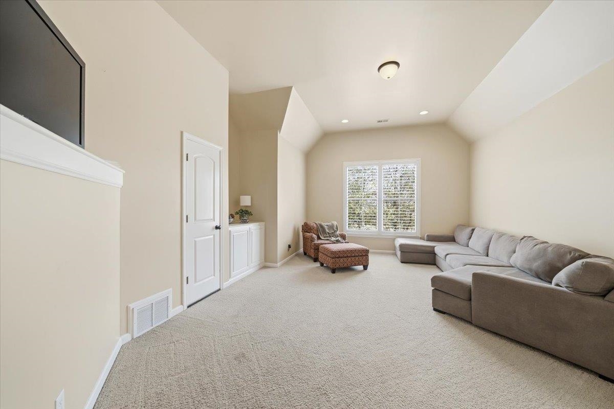 166 Ivy Brook Ln Property Photo 28