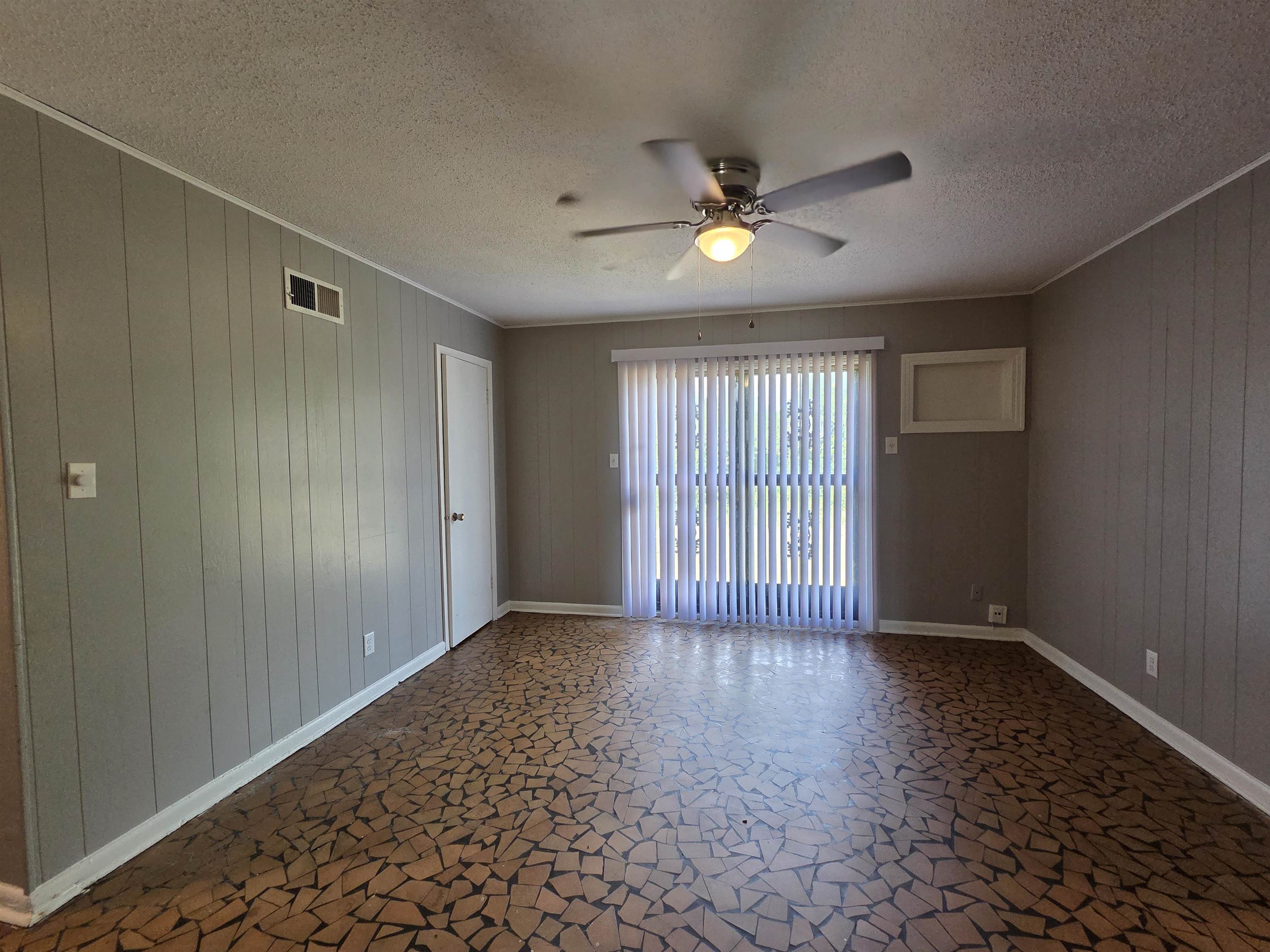 538 Whitestone Ave Property Photo 12