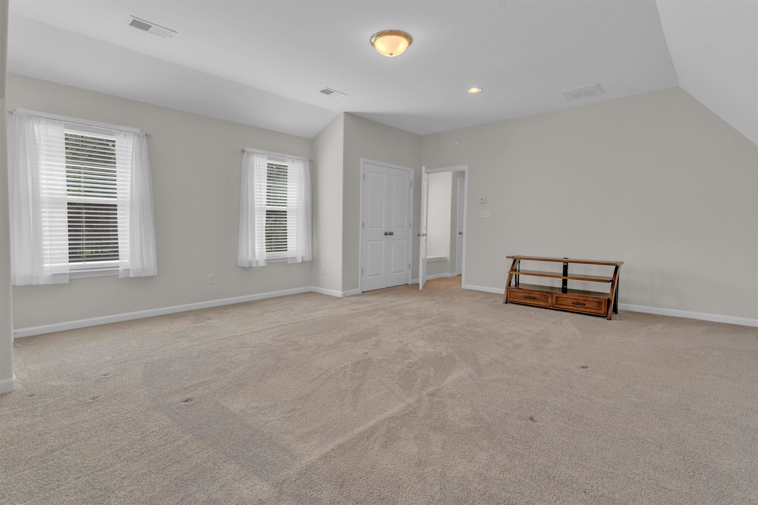 10511 Lawrenceburg Ln Property Photo 21