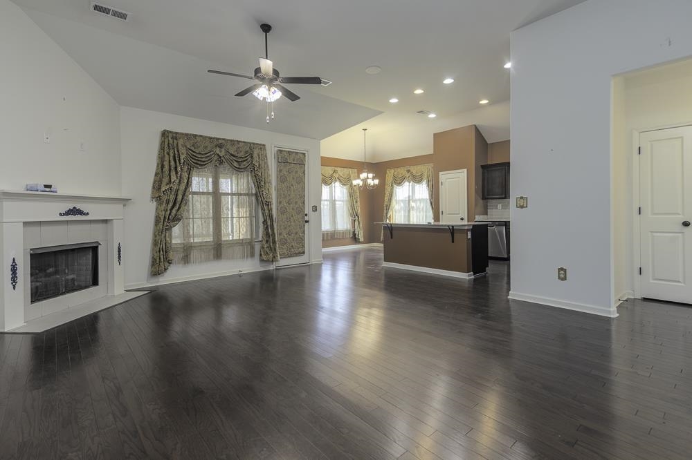 135 Chesnut Ridge Dr Property Photo 5