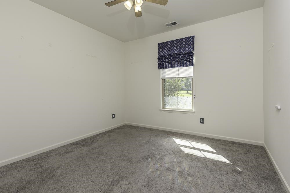135 Chesnut Ridge Dr Property Photo 22