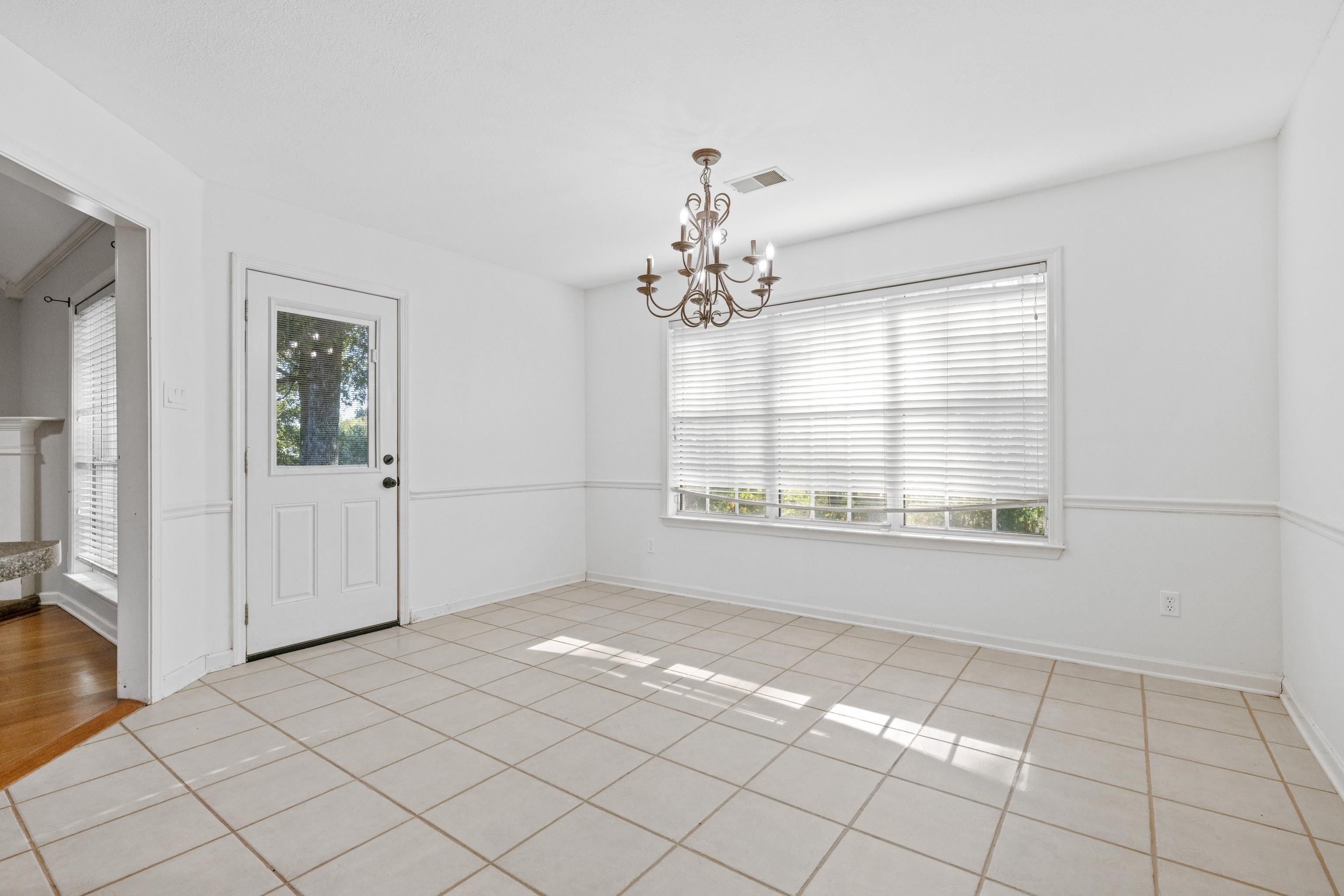 65 Harbor Oaks Cv Property Photo 11
