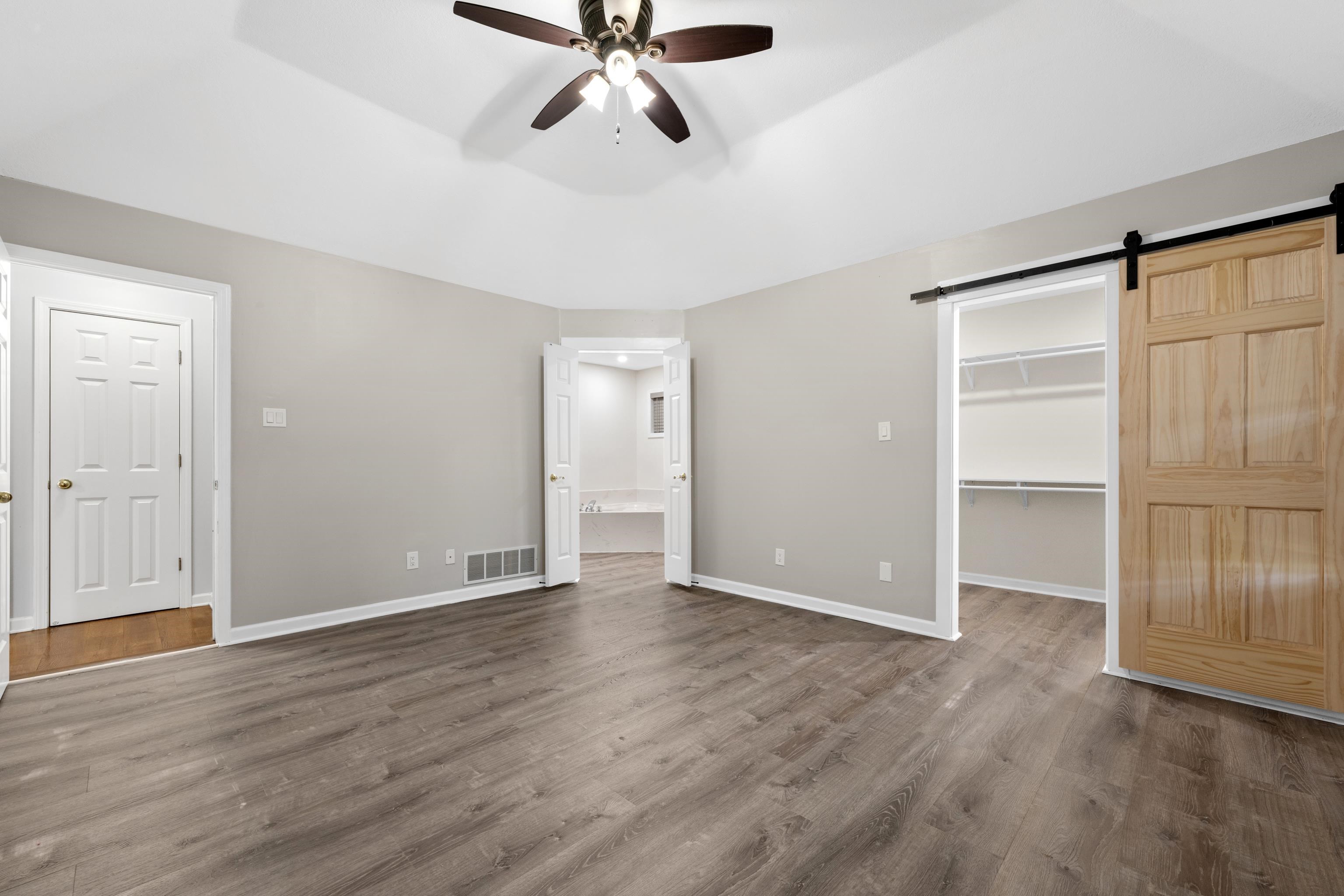 65 Harbor Oaks Cv Property Photo 14