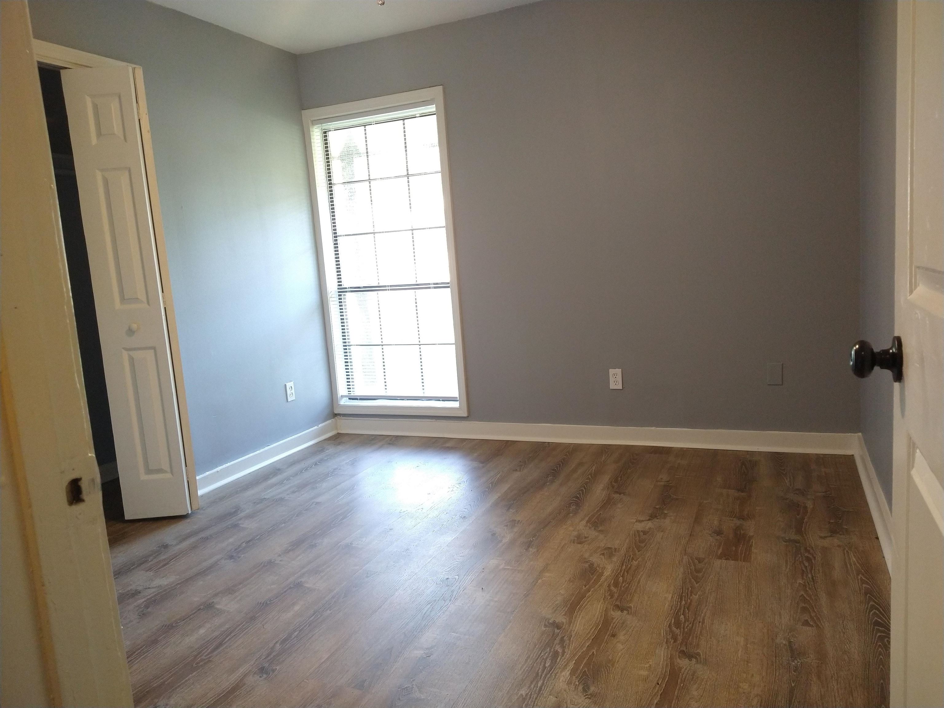 5163 Broken Oak Dr Property Photo 6