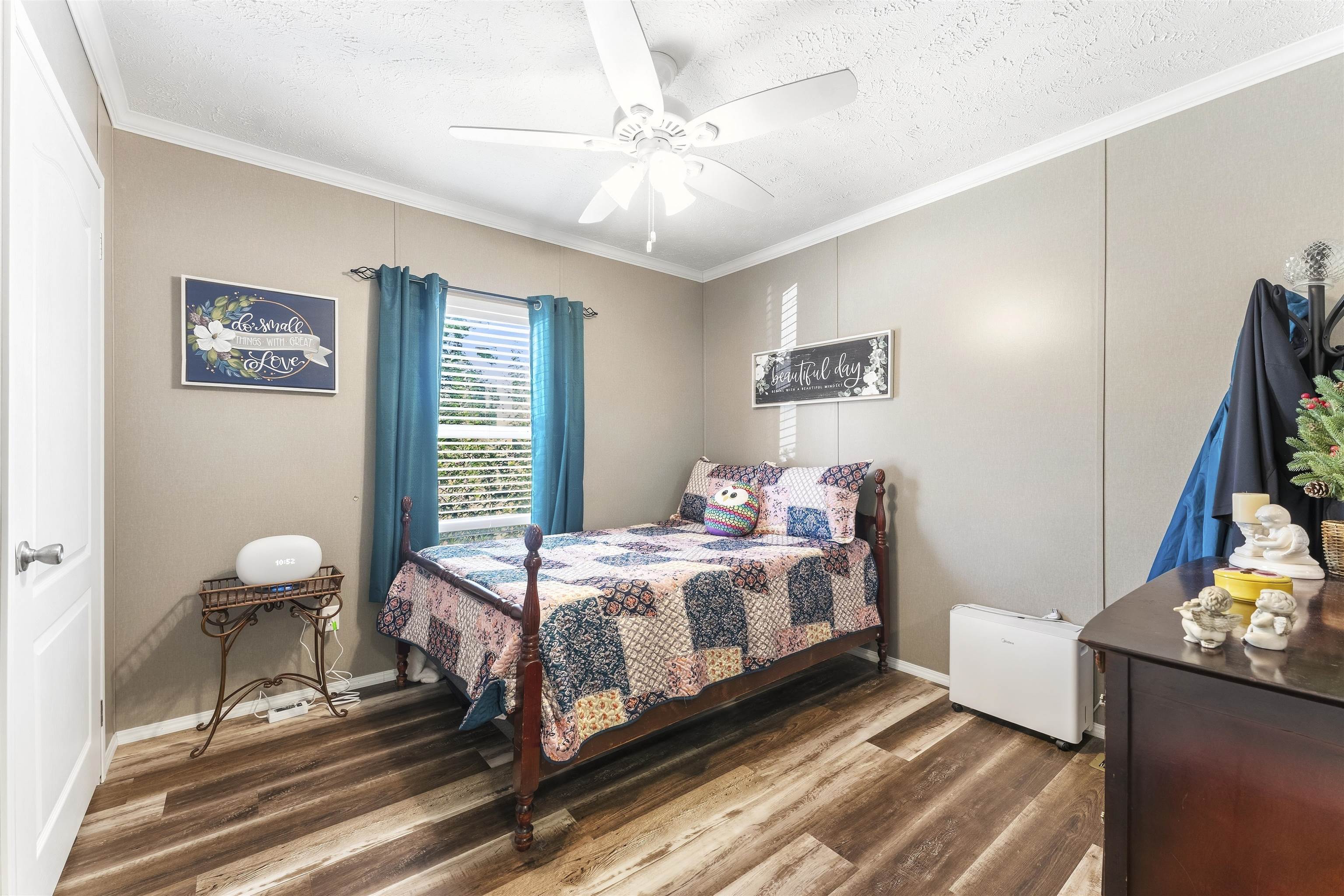 240 Heaven Hill Dr Property Photo 20