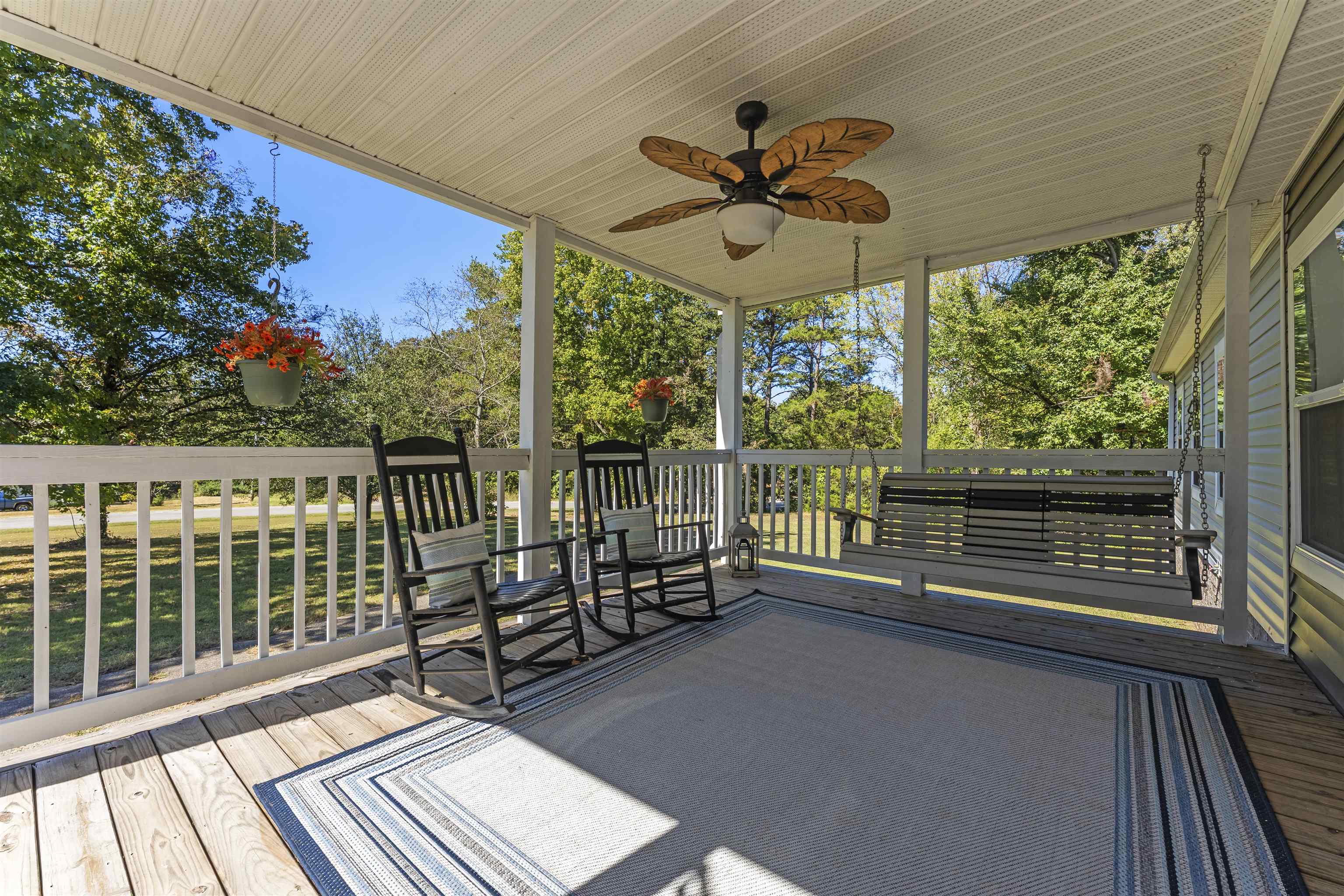 240 Heaven Hill Dr Property Photo 22