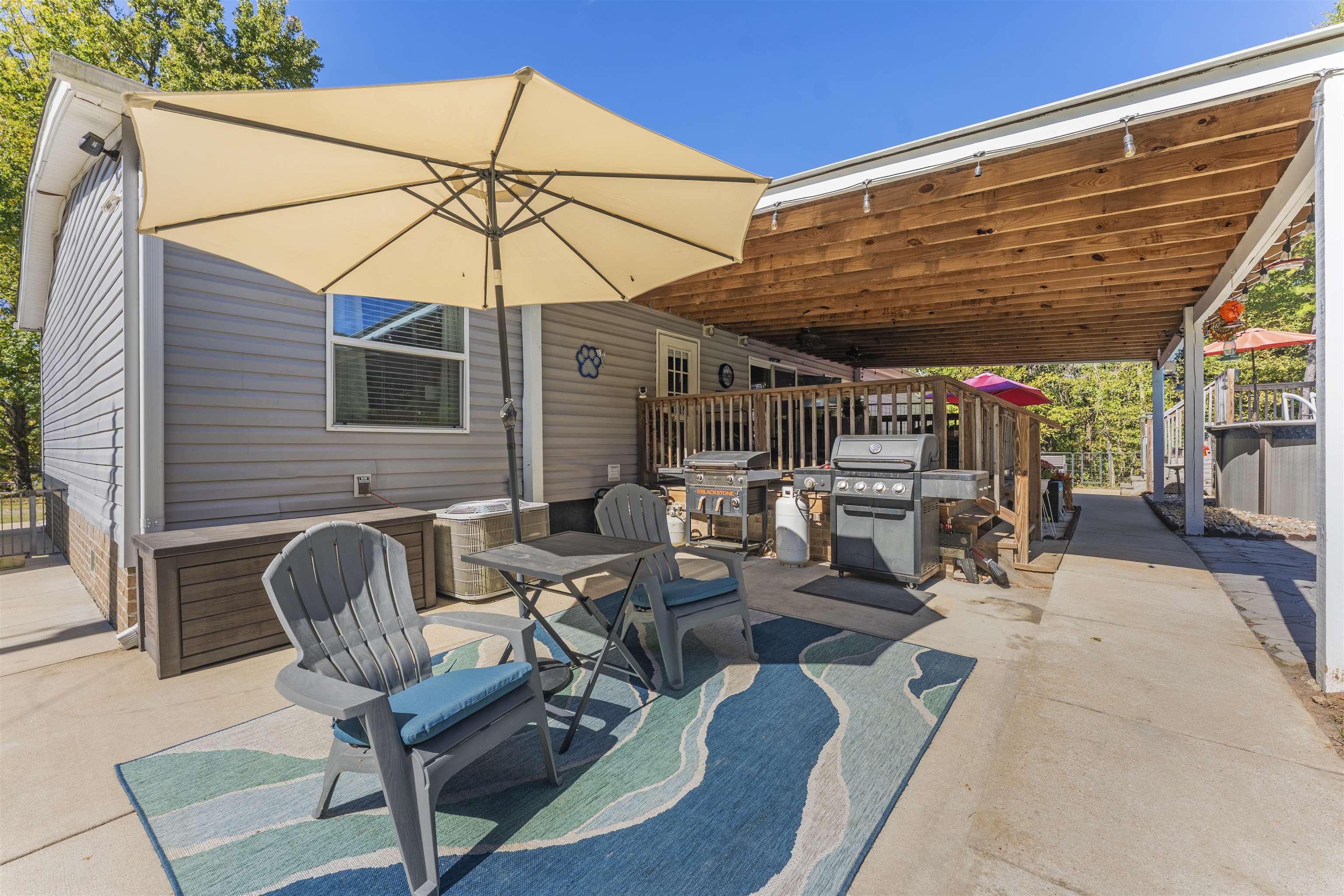 240 Heaven Hill Dr Property Photo 23