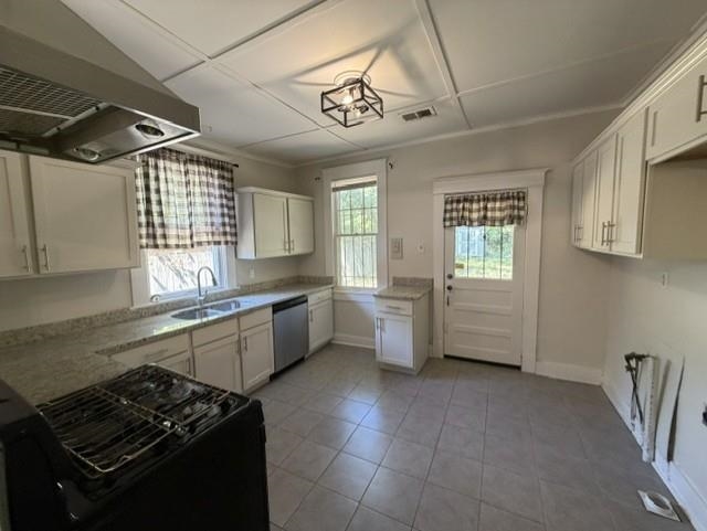 3754 Marion Ave Property Photo 6