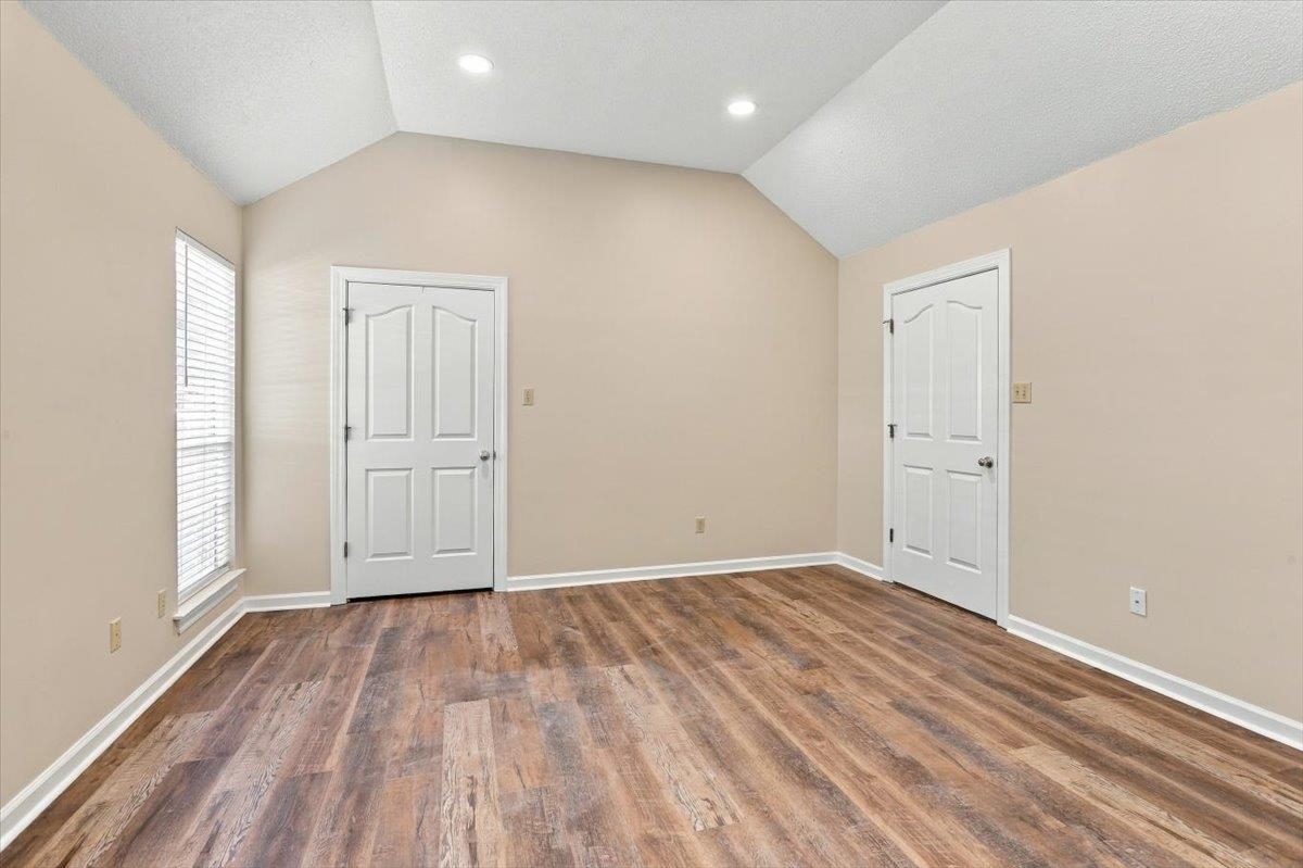 3112 Clubview Cv S Property Photo 15
