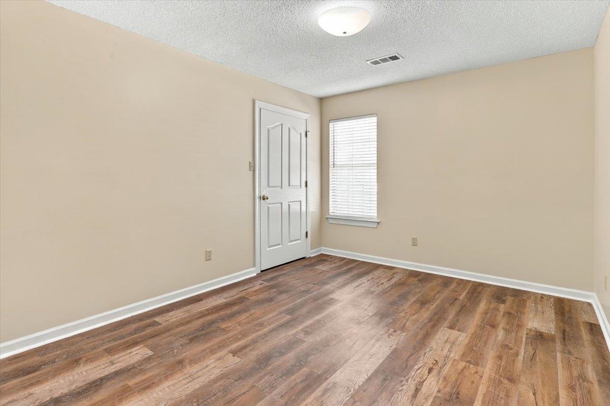 3112 Clubview Cv S Property Photo 19