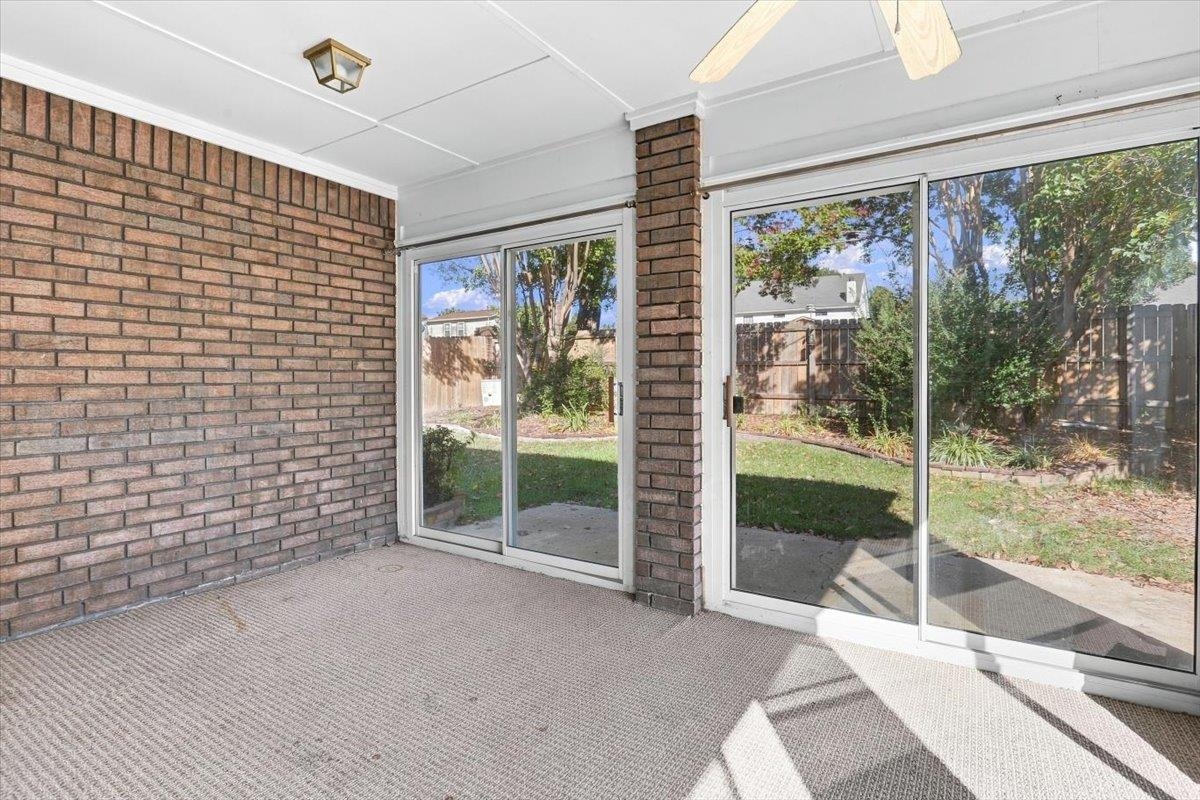 3112 Clubview Cv S Property Photo 24
