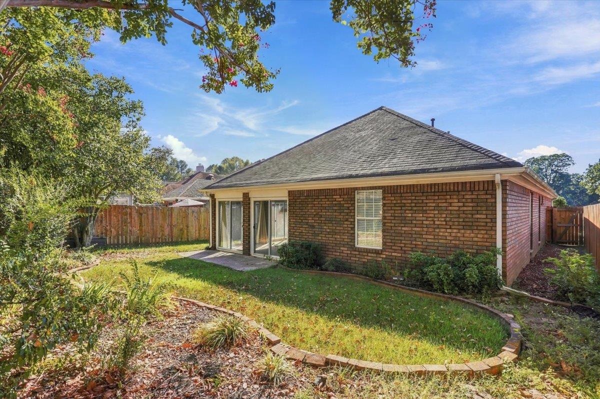 3112 Clubview Cv S Property Photo 27