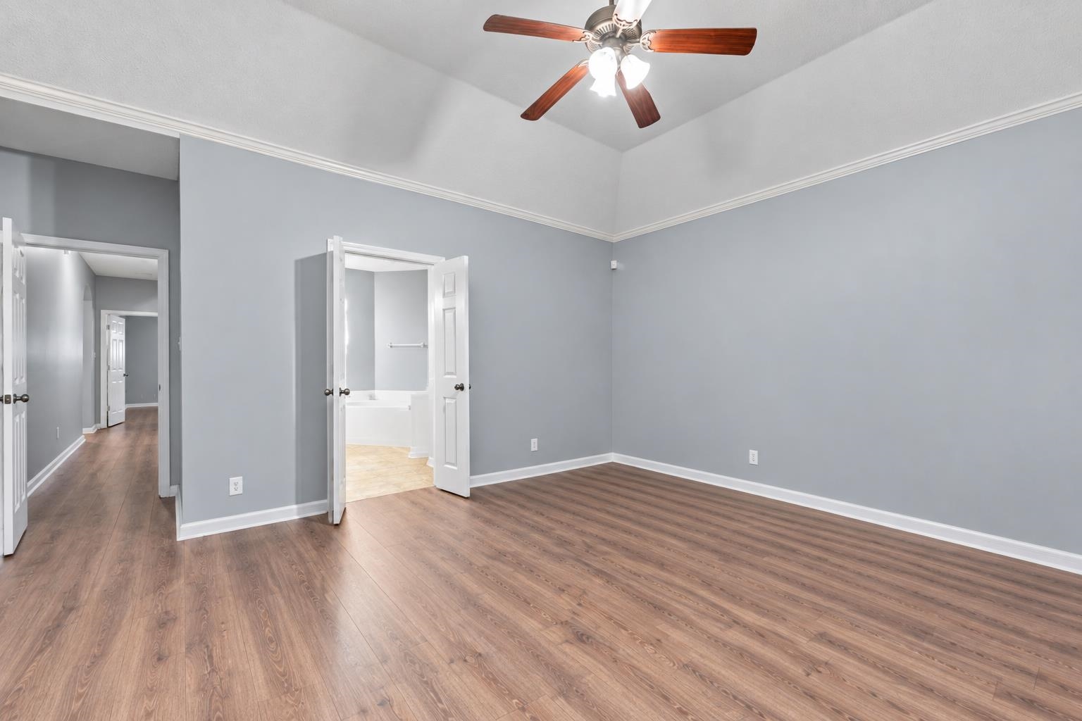 4852 Shira Dr Property Photo 16
