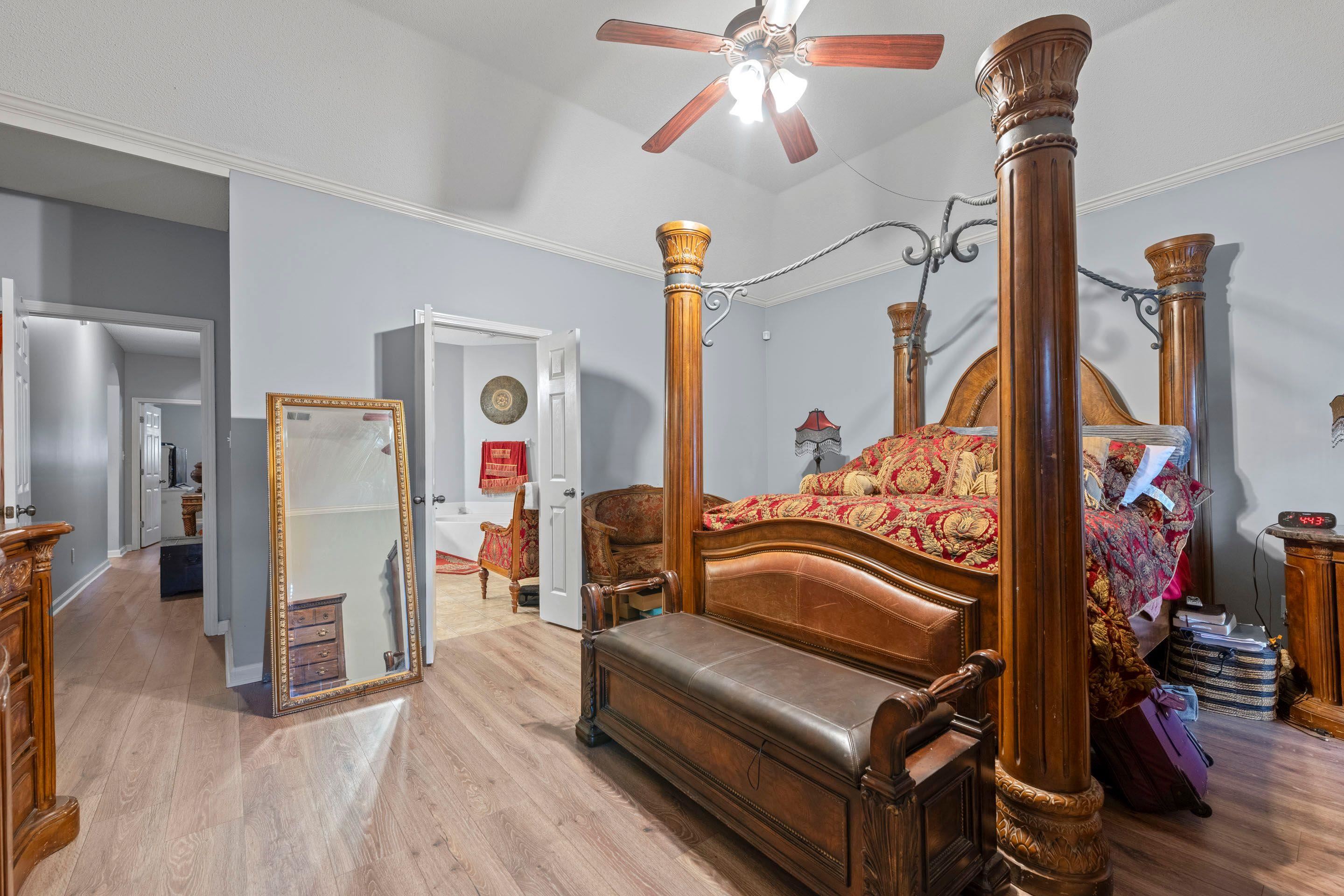 4852 Shira Dr Property Photo 17
