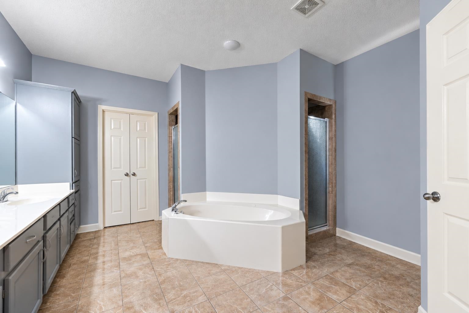 4852 Shira Dr Property Photo 18
