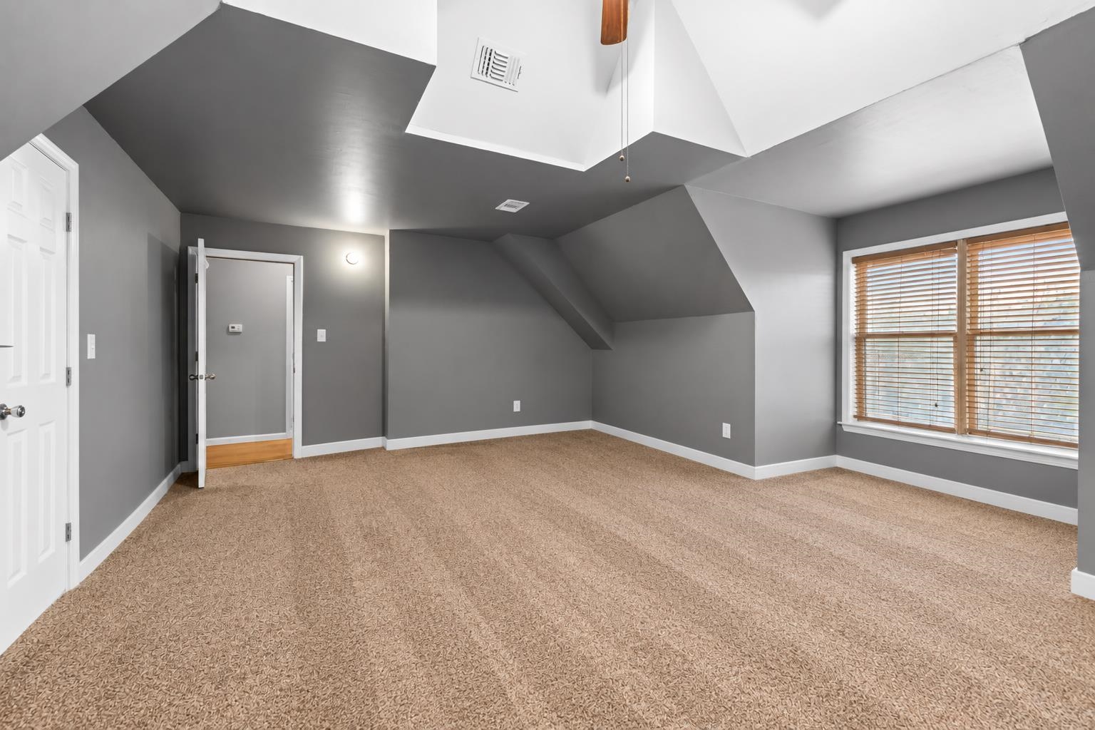 4852 Shira Dr Property Photo 33