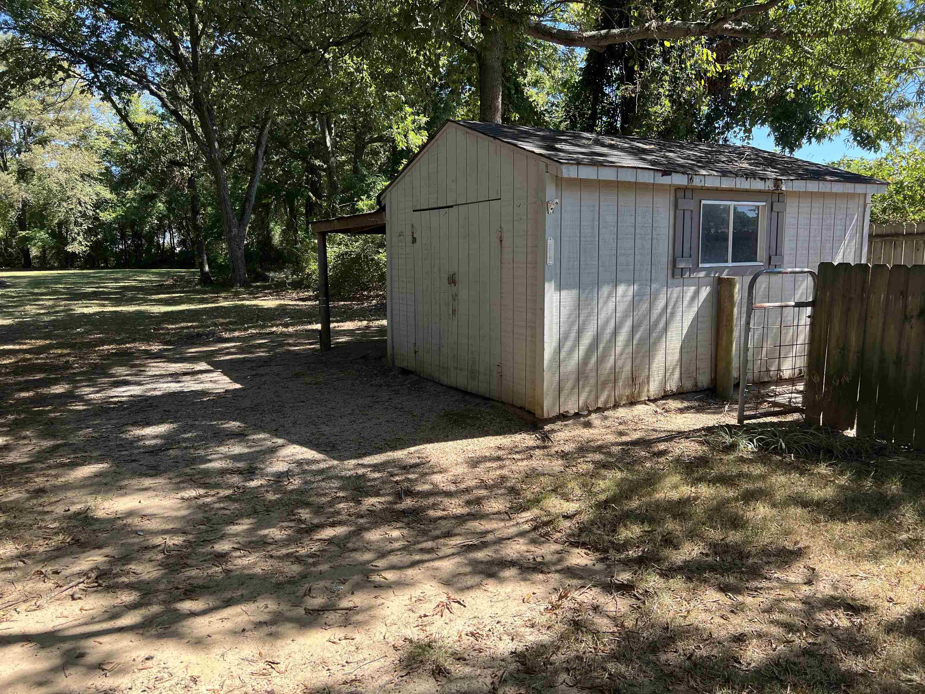 70 Main St Property Photo 27