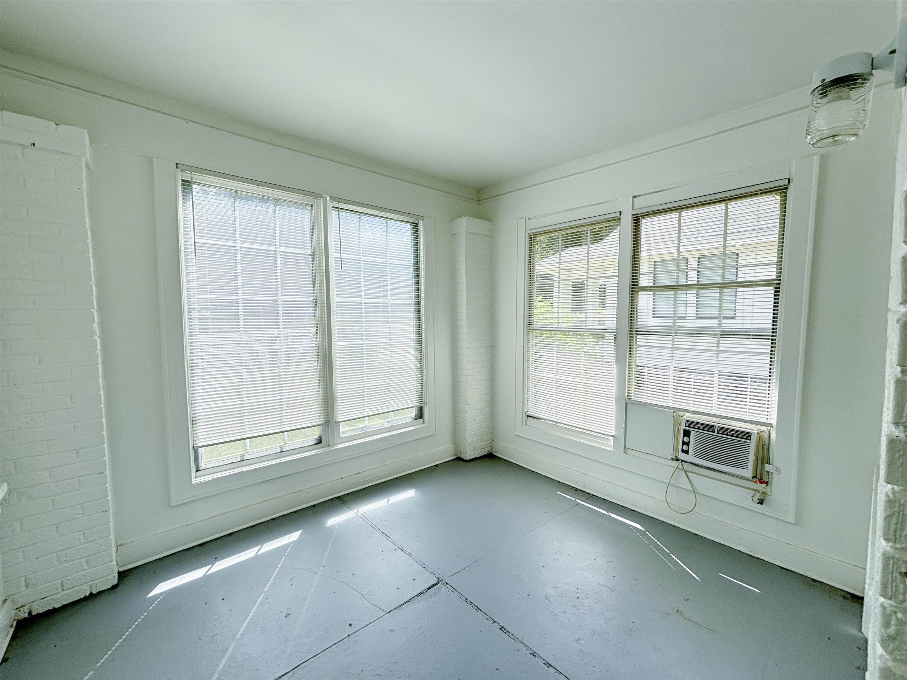 1492 Faxon Ave Property Photo 11