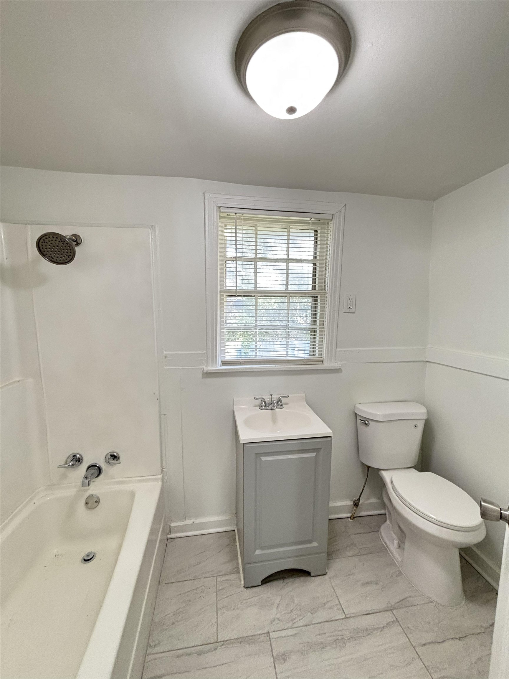 1492 Faxon Ave Property Photo 15