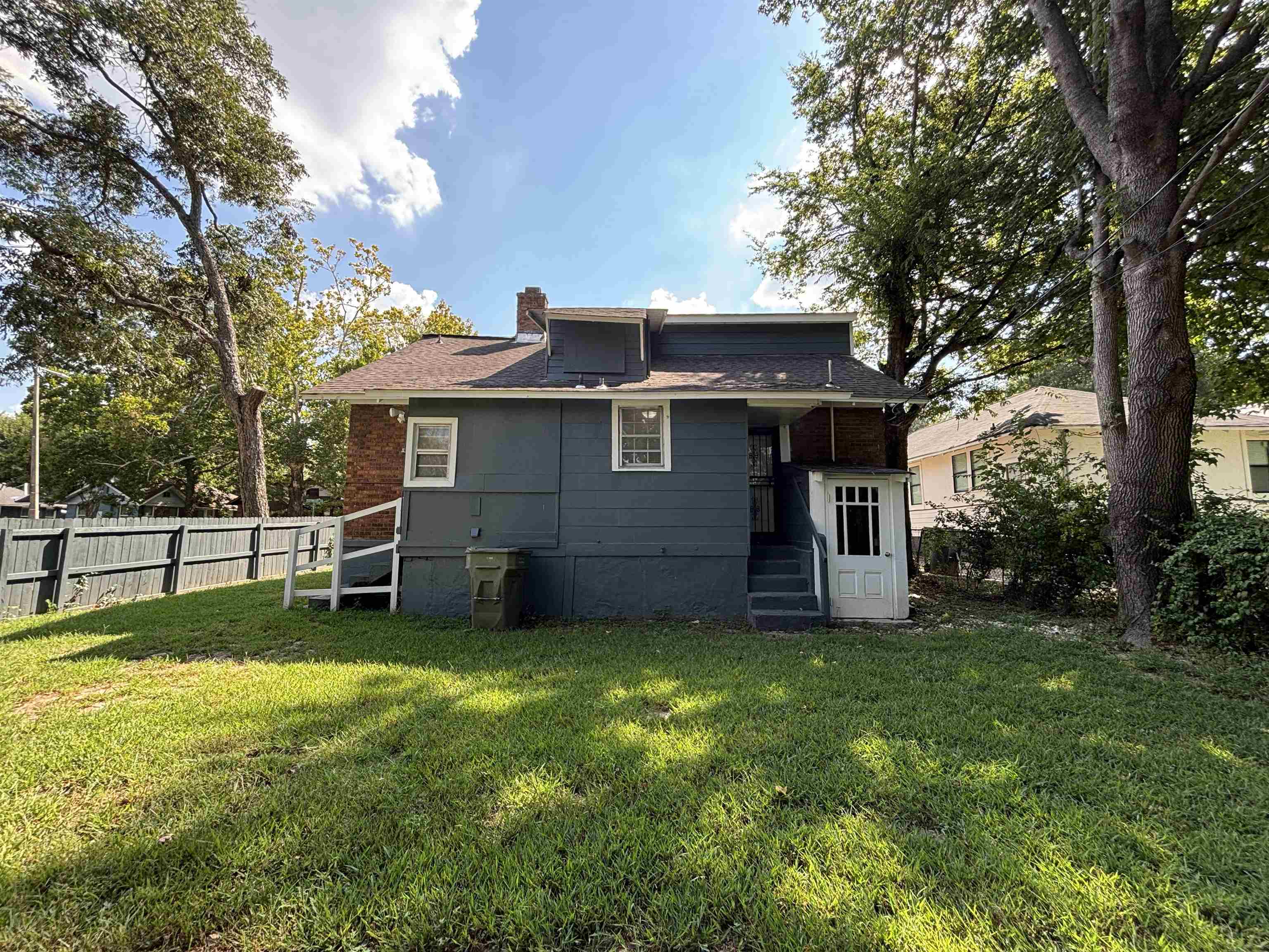 1492 Faxon Ave Property Photo 22