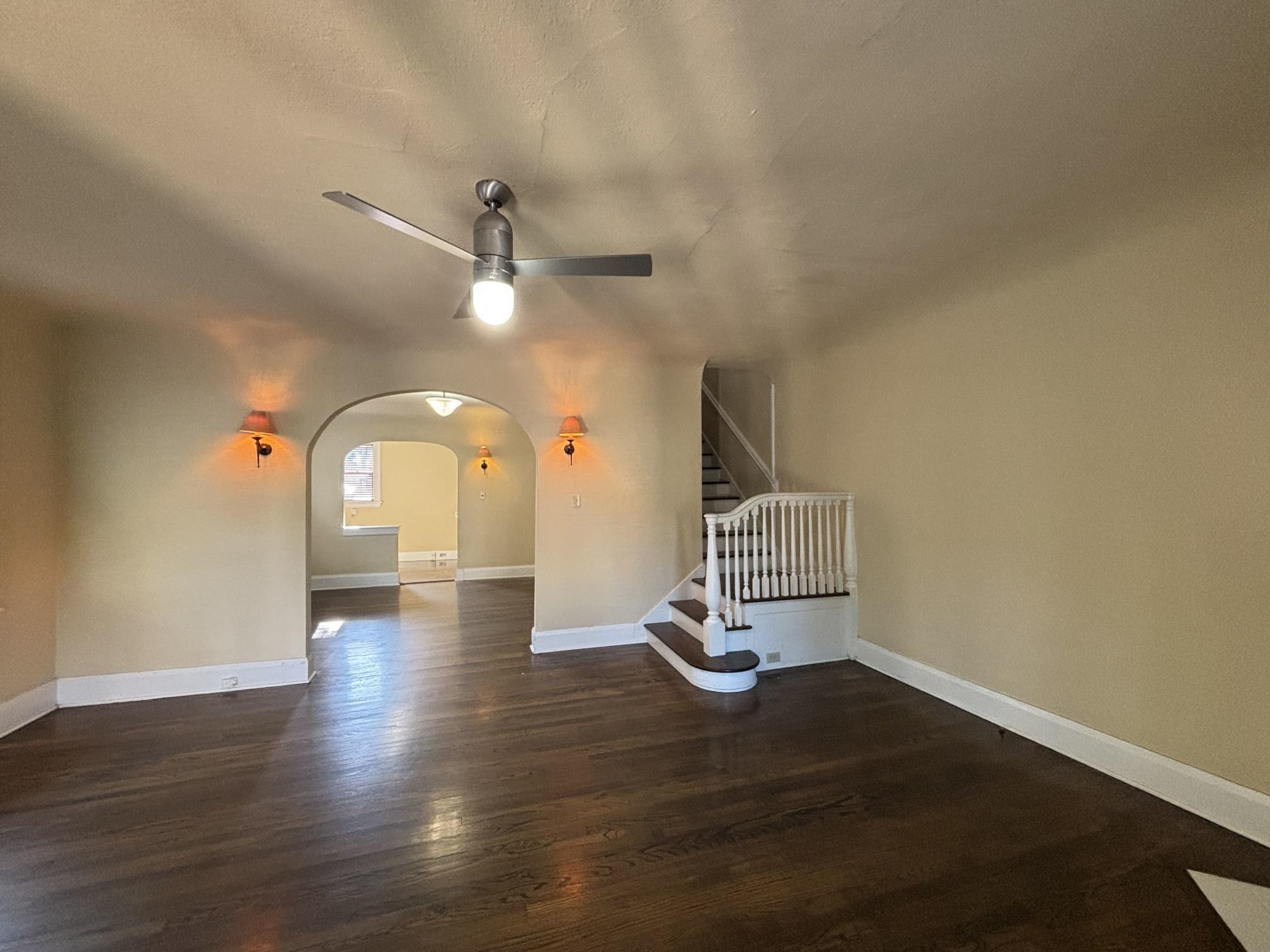 662 S Mclean Blvd 662 Property Photo 2