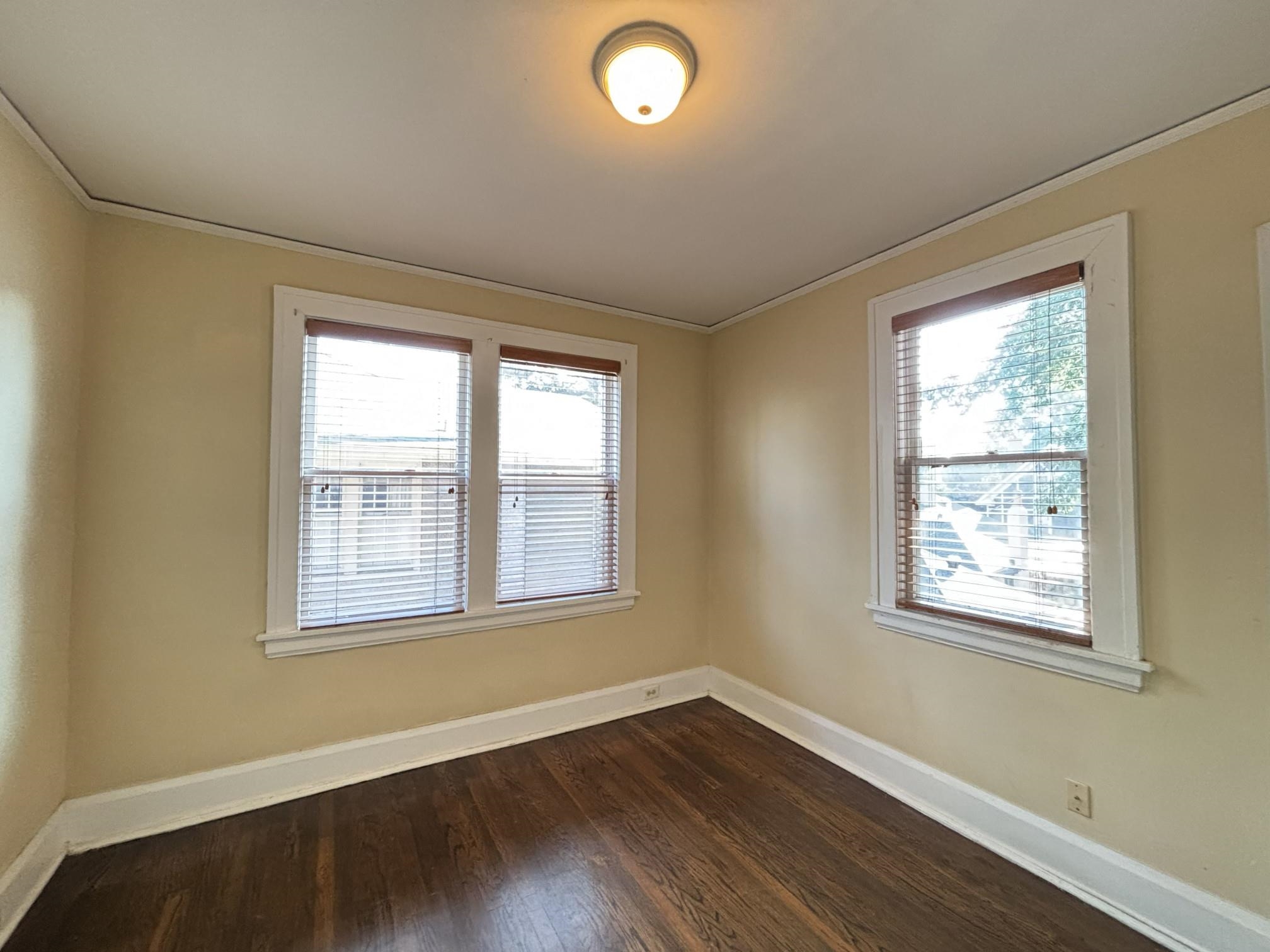 662 S Mclean Blvd 662 Property Photo 17